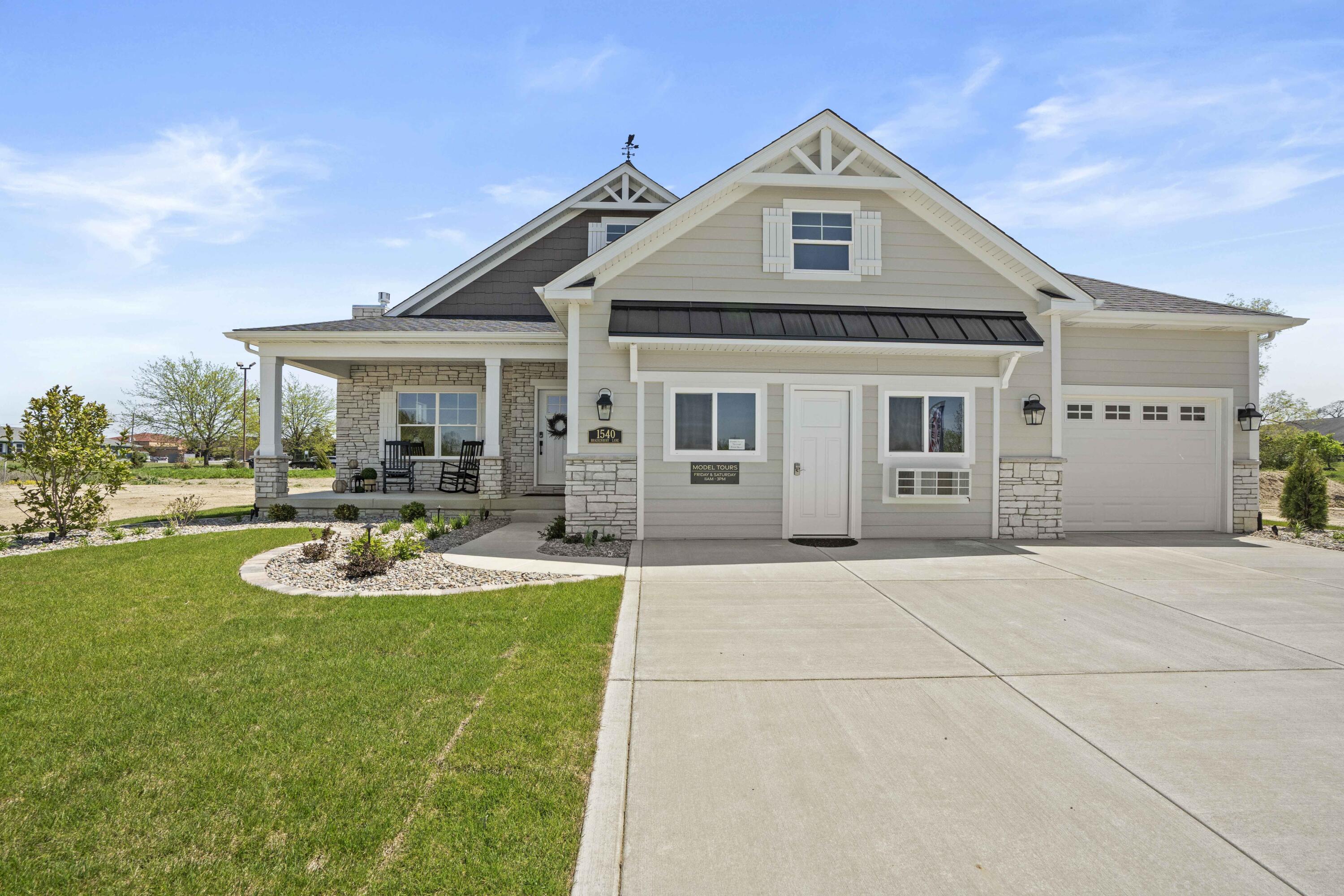 1540 Brackenbury Lane