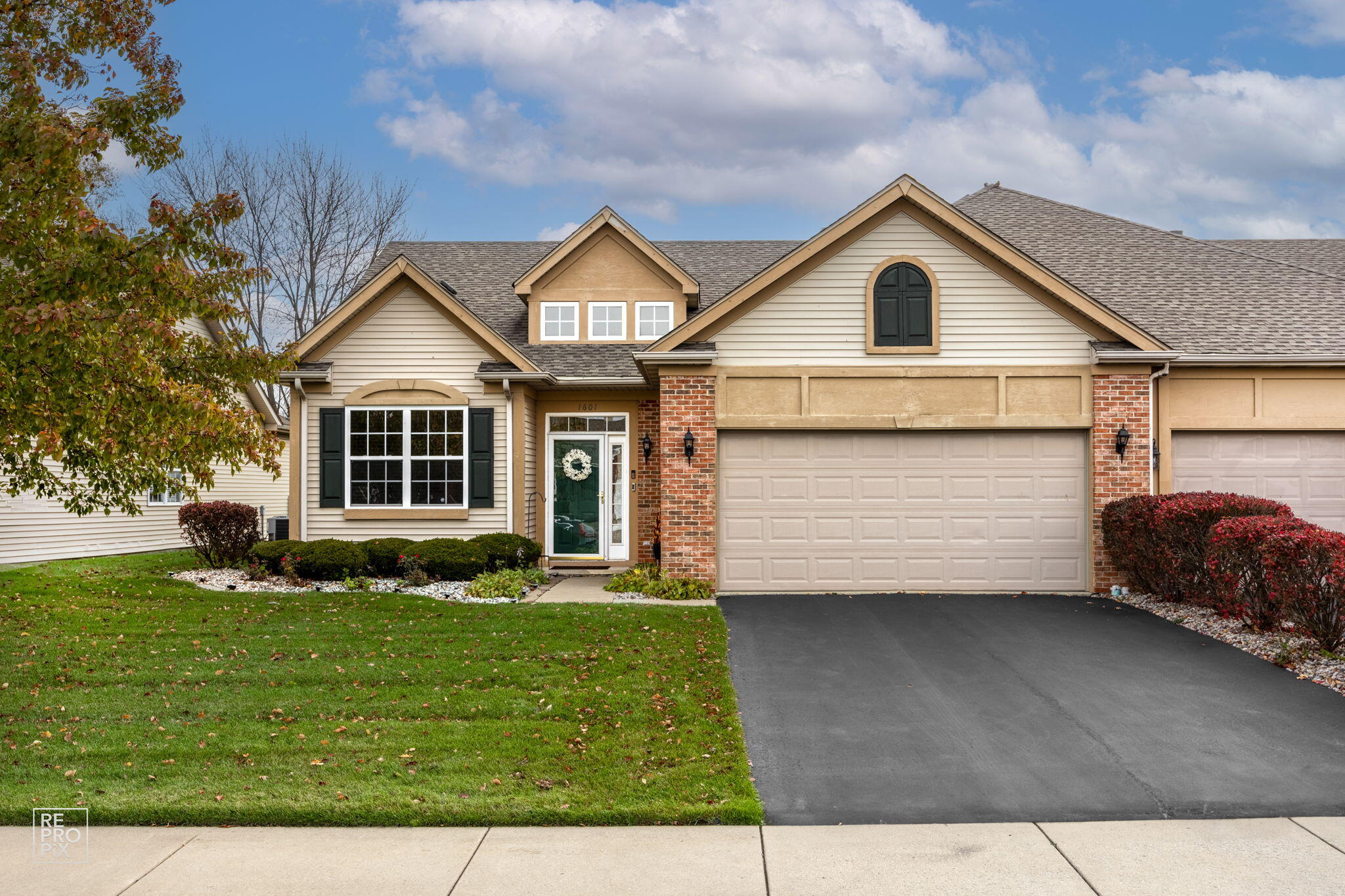 1601 Schaller Lane Property Photo 1