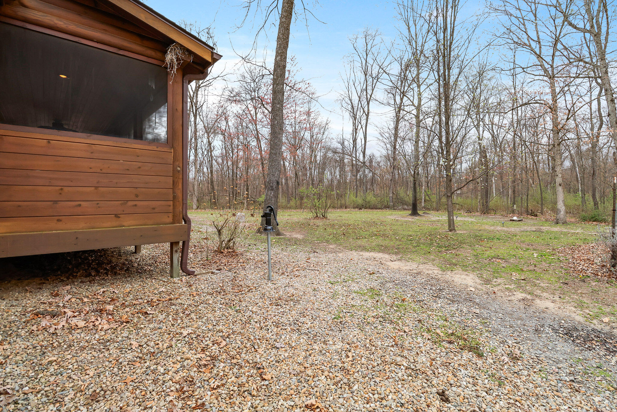 9746 E 700 Property Photo 21