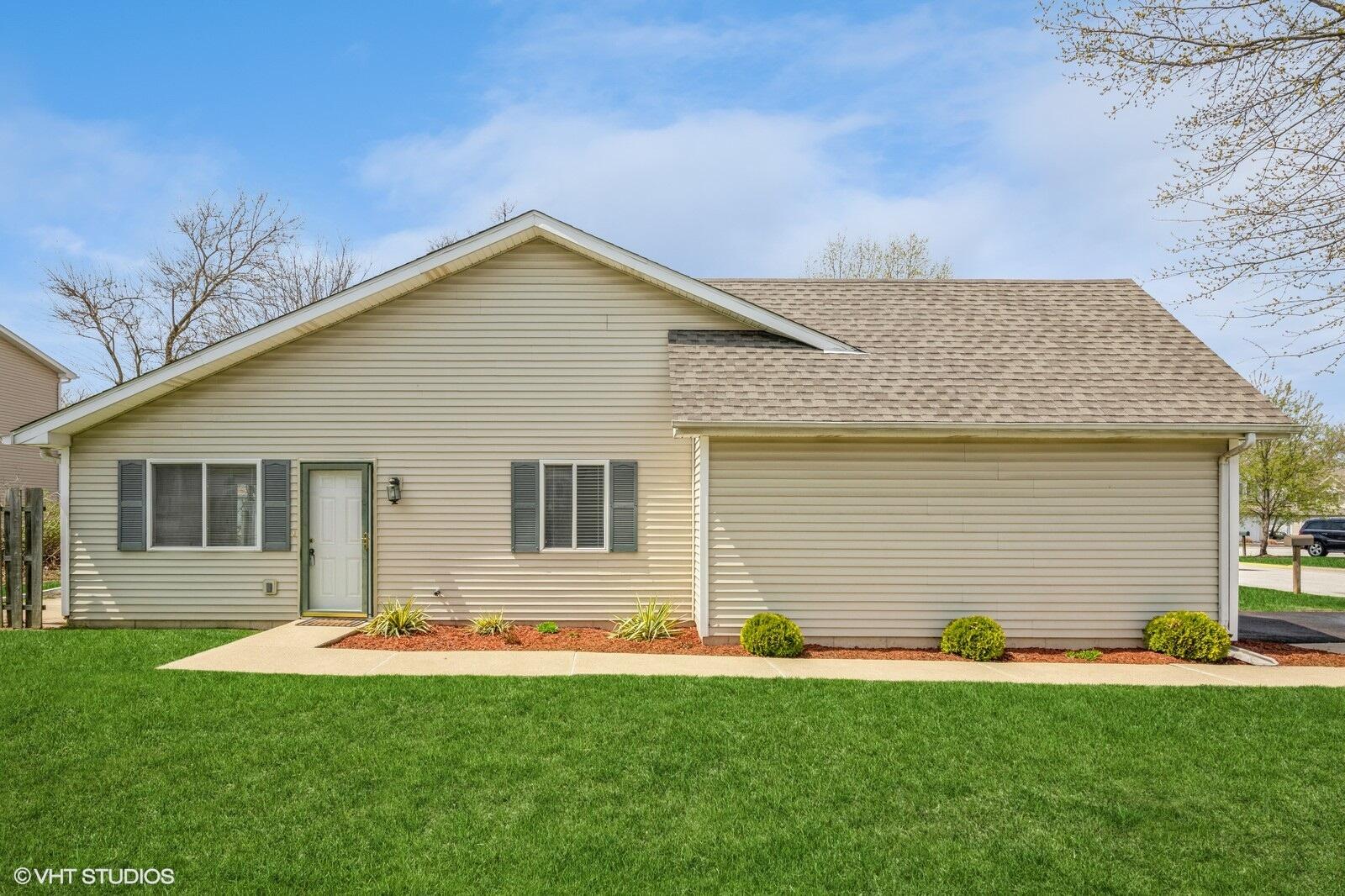 127 Beacon Drive Property Photo 1