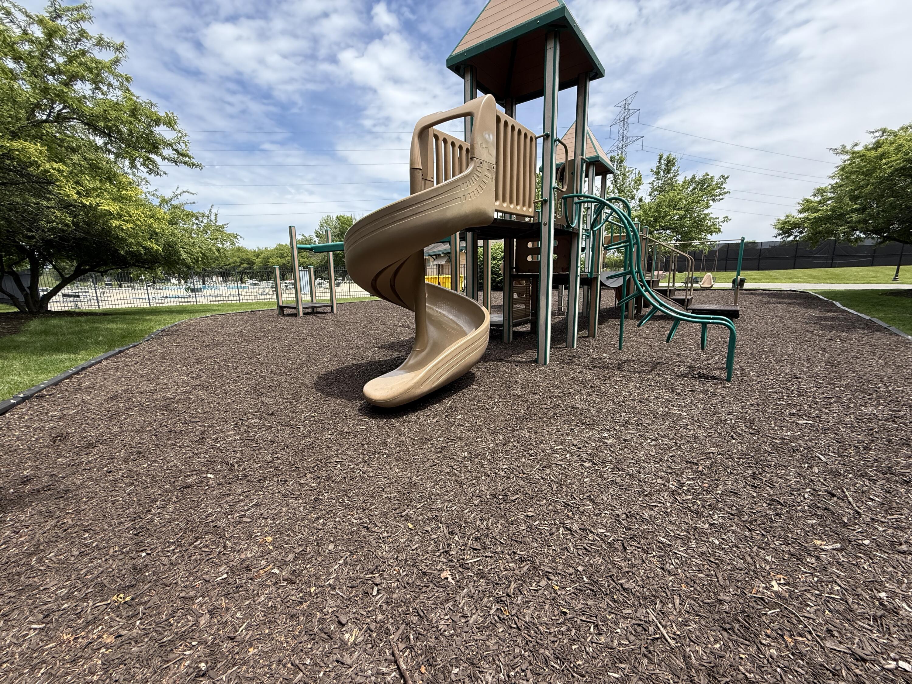 81 Hawick Drive Property Photo 27