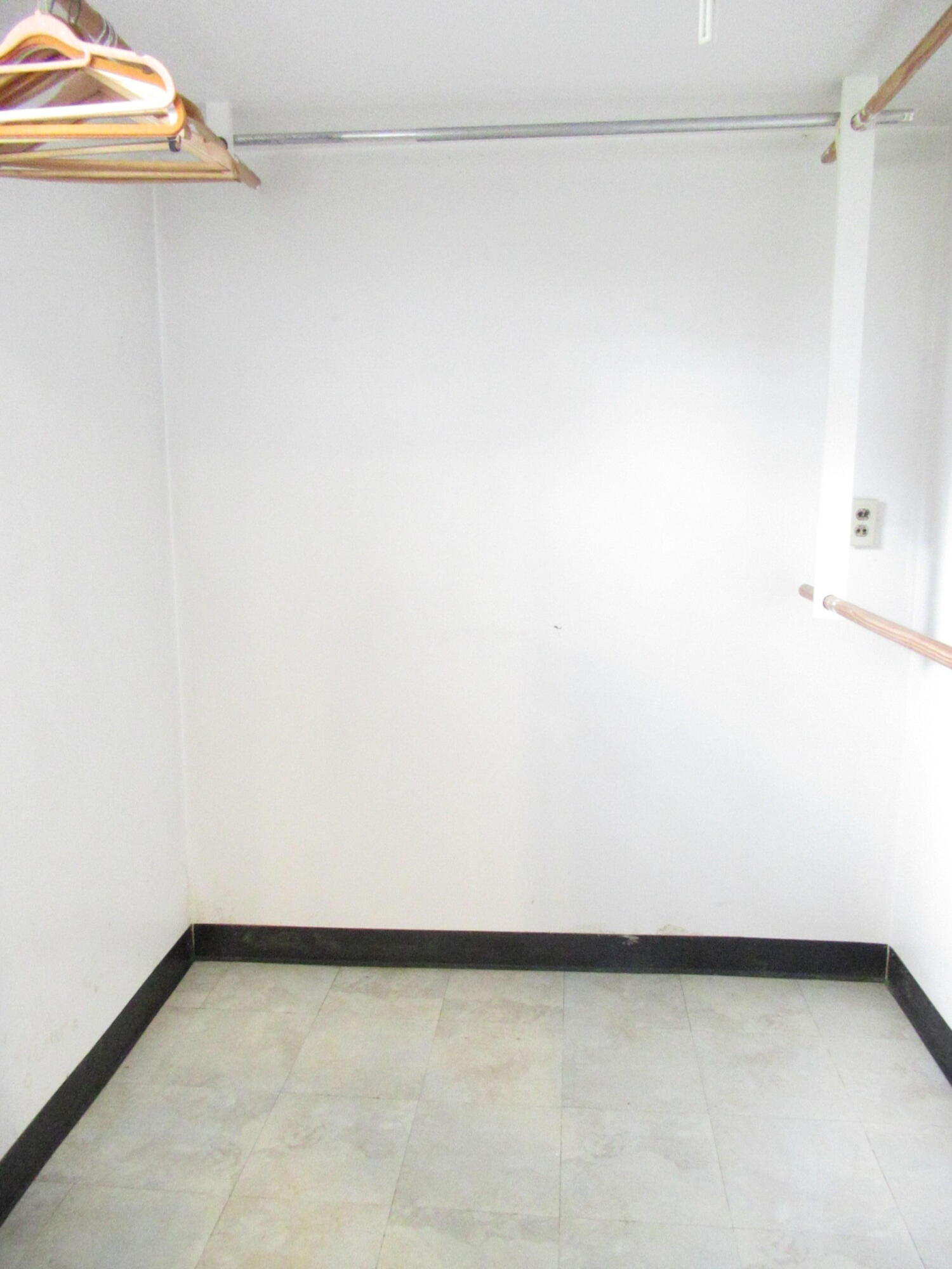 7230 Beech Avenue Property Photo 11