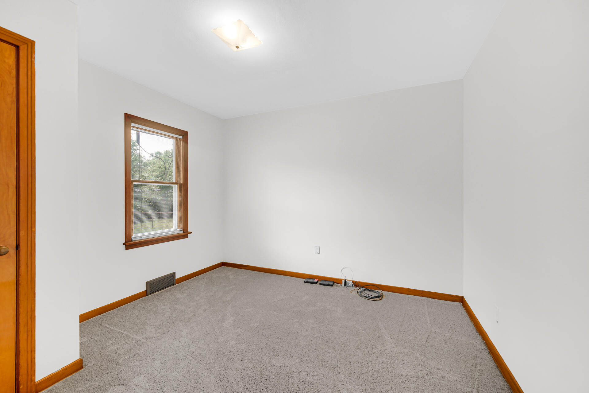 611 W Porter Avenue Property Photo 13