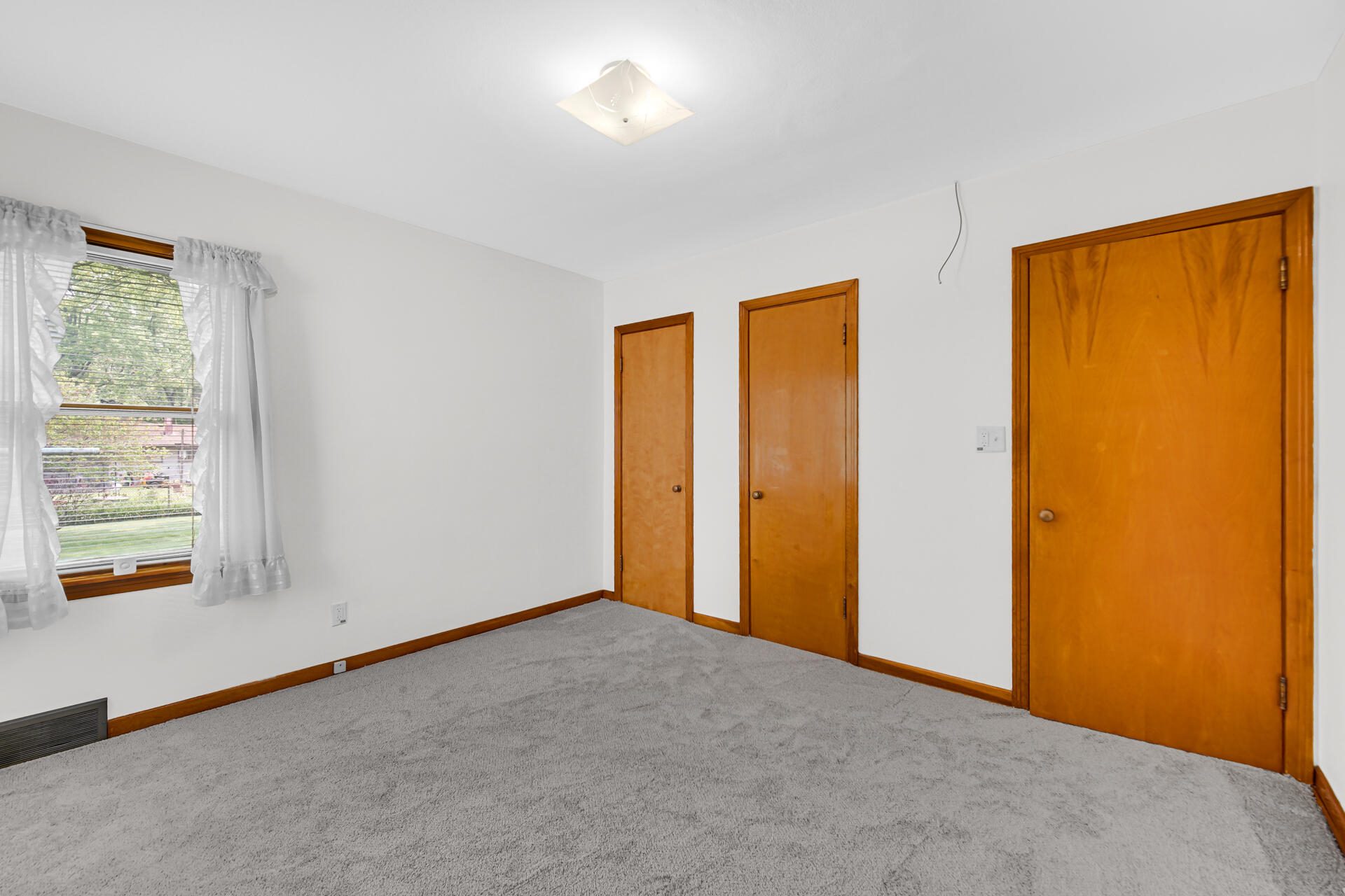 611 W Porter Avenue Property Photo 16