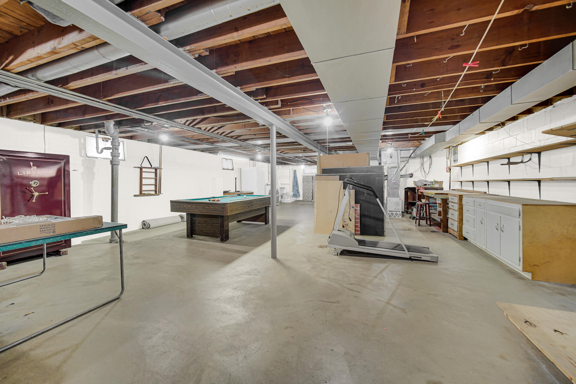 611 W Porter Avenue Property Photo 20