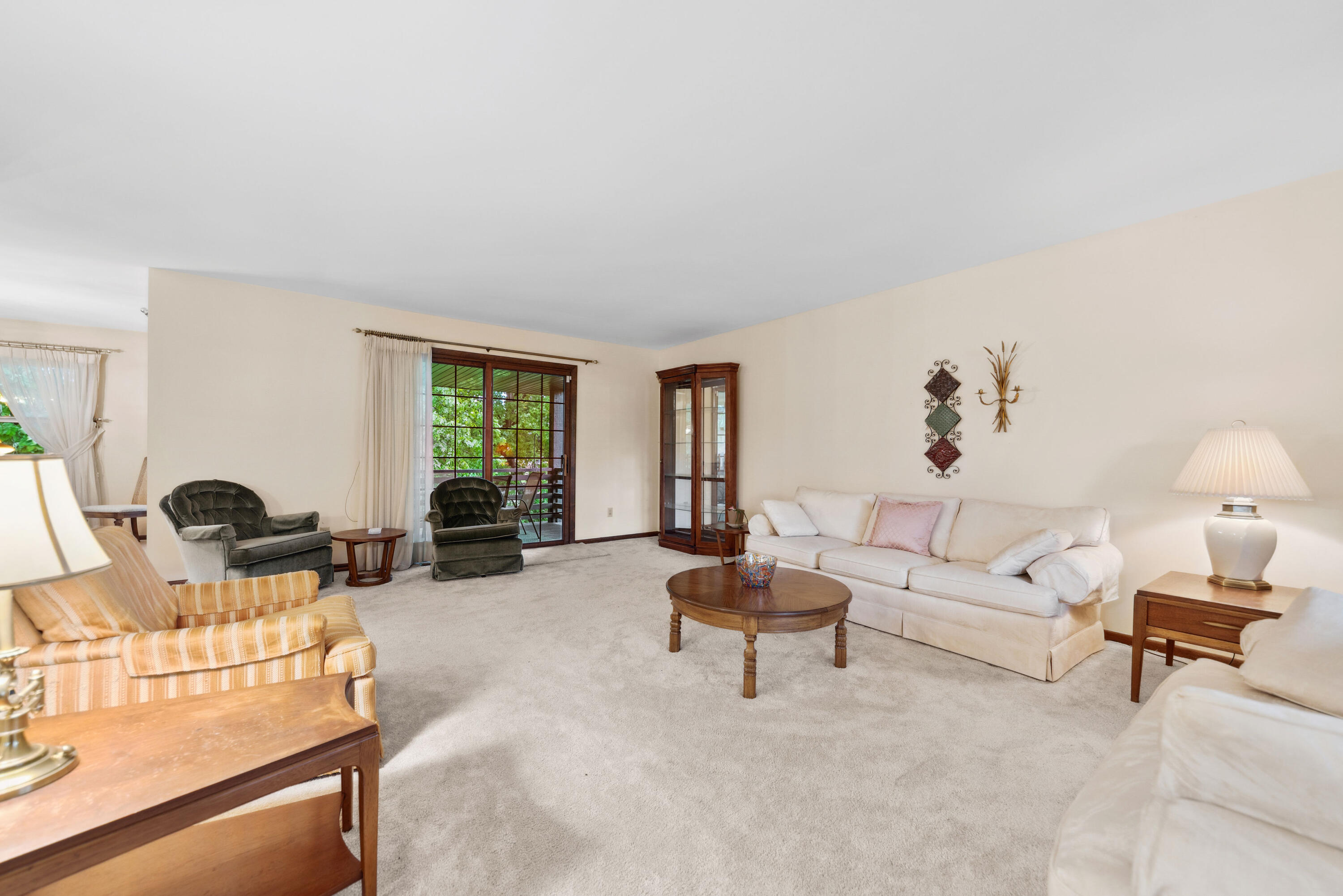 8558 Mathews Street Property Photo 5