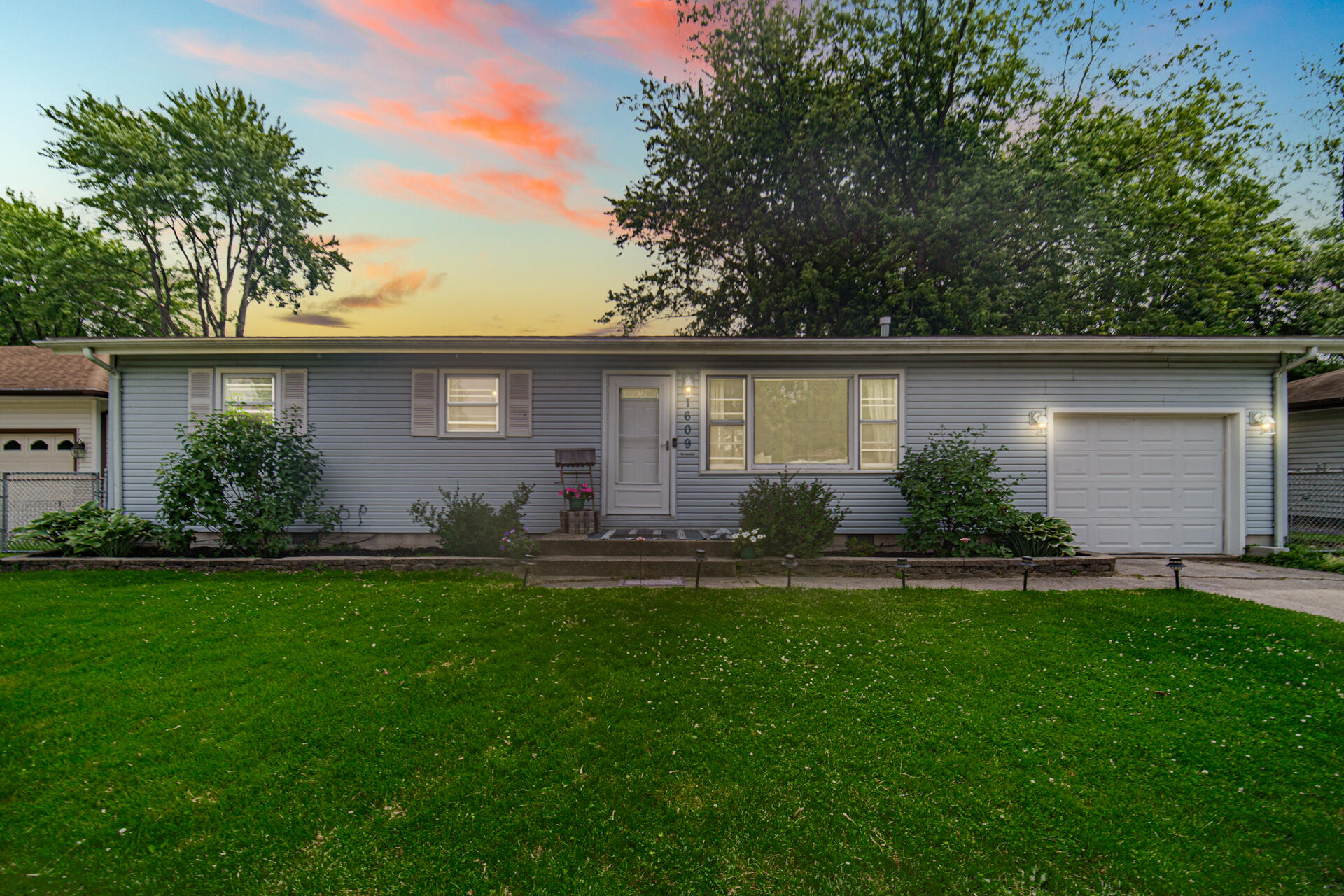 1609 Minnesota Street Property Photo 1