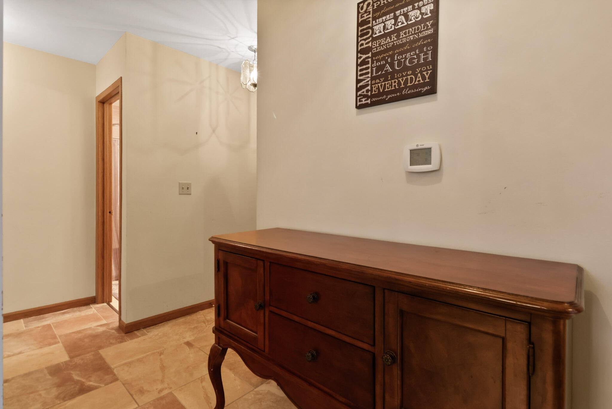 856 Edgewood Glen Drive Property Photo 4