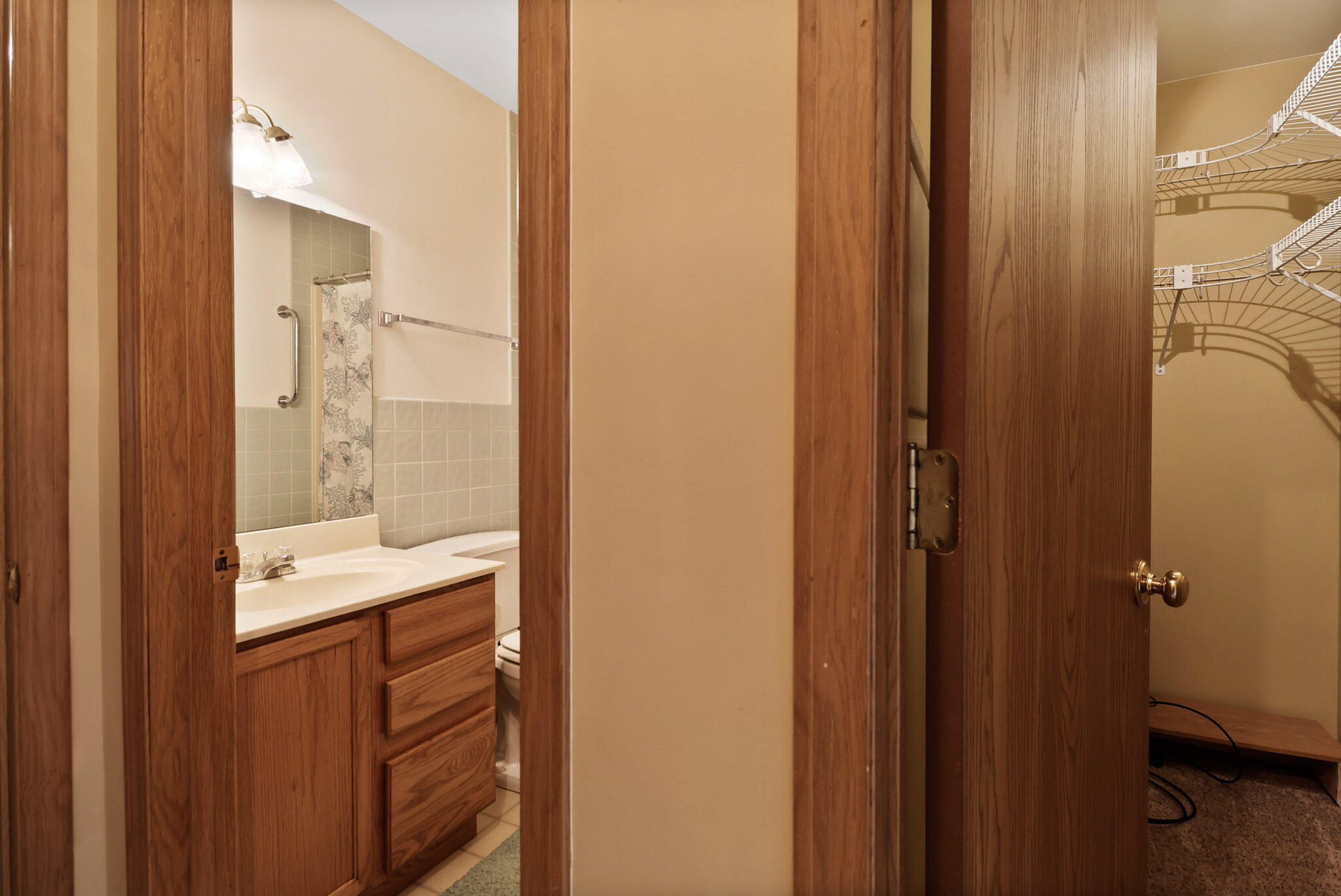 856 Edgewood Glen Drive Property Photo 12