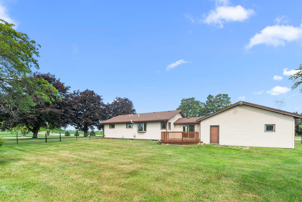 7758 W State Road 2 Property Photo 16