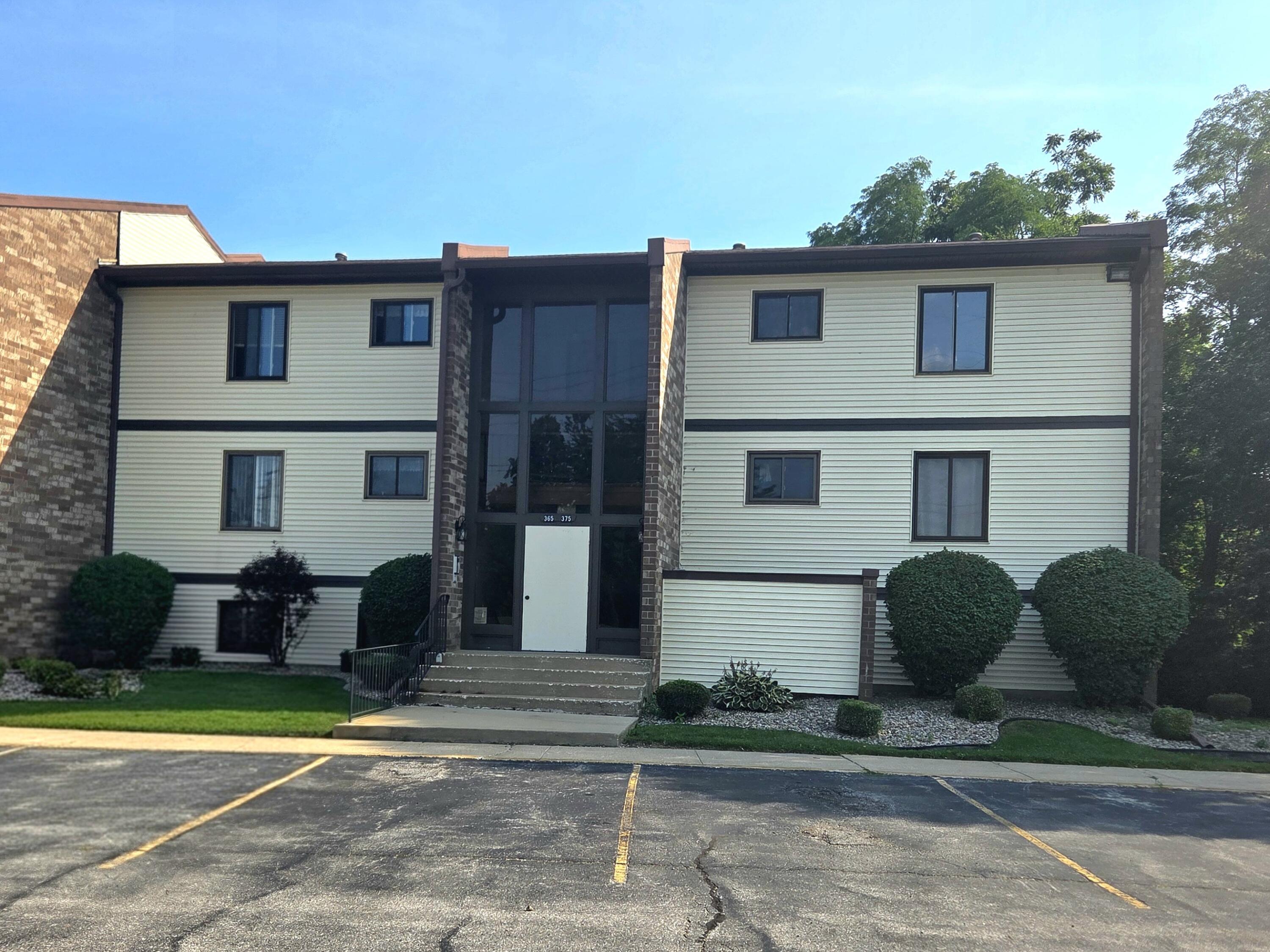 369 Summit Park Court Property Photo 1