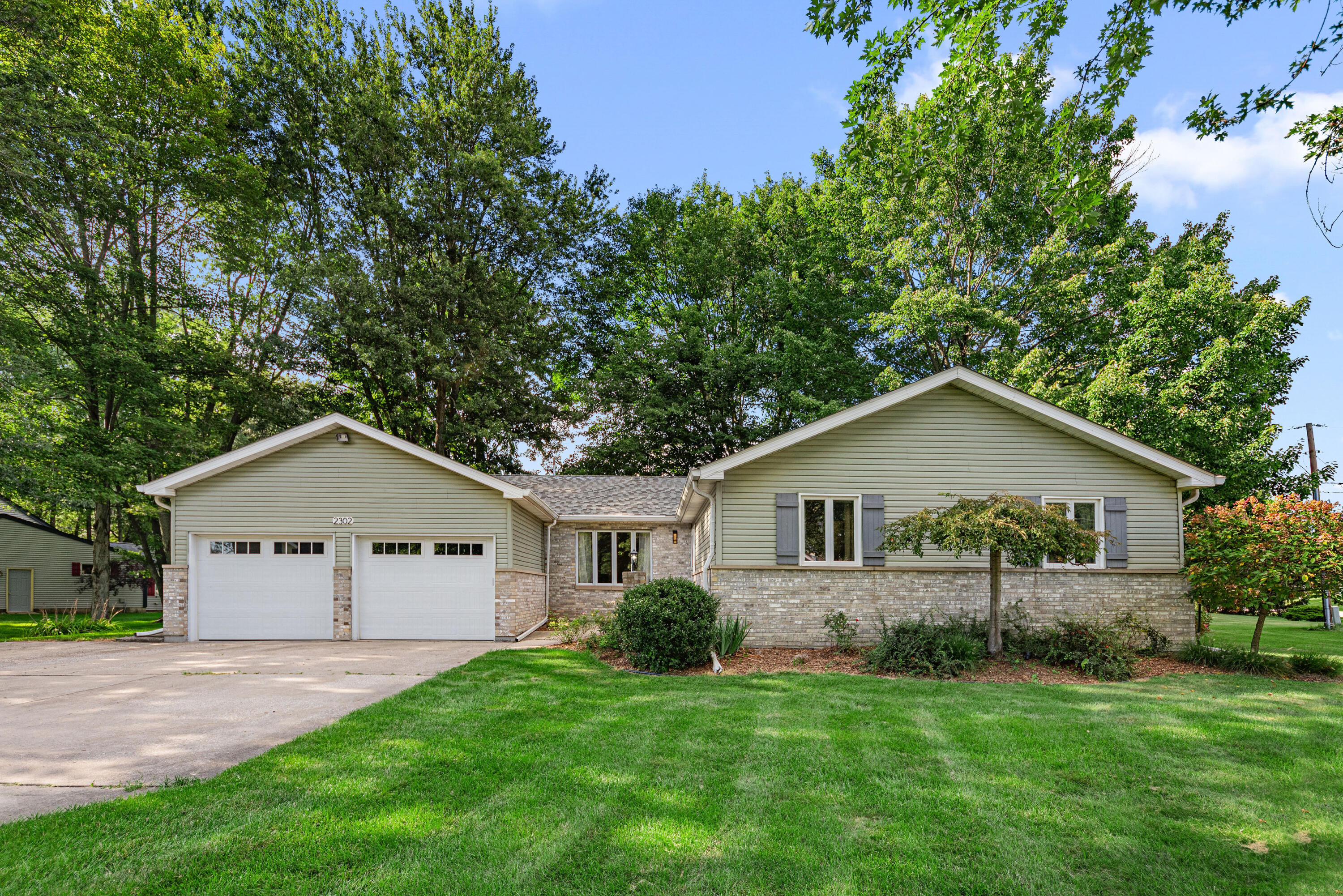 2302 Texas Street Property Photo 1