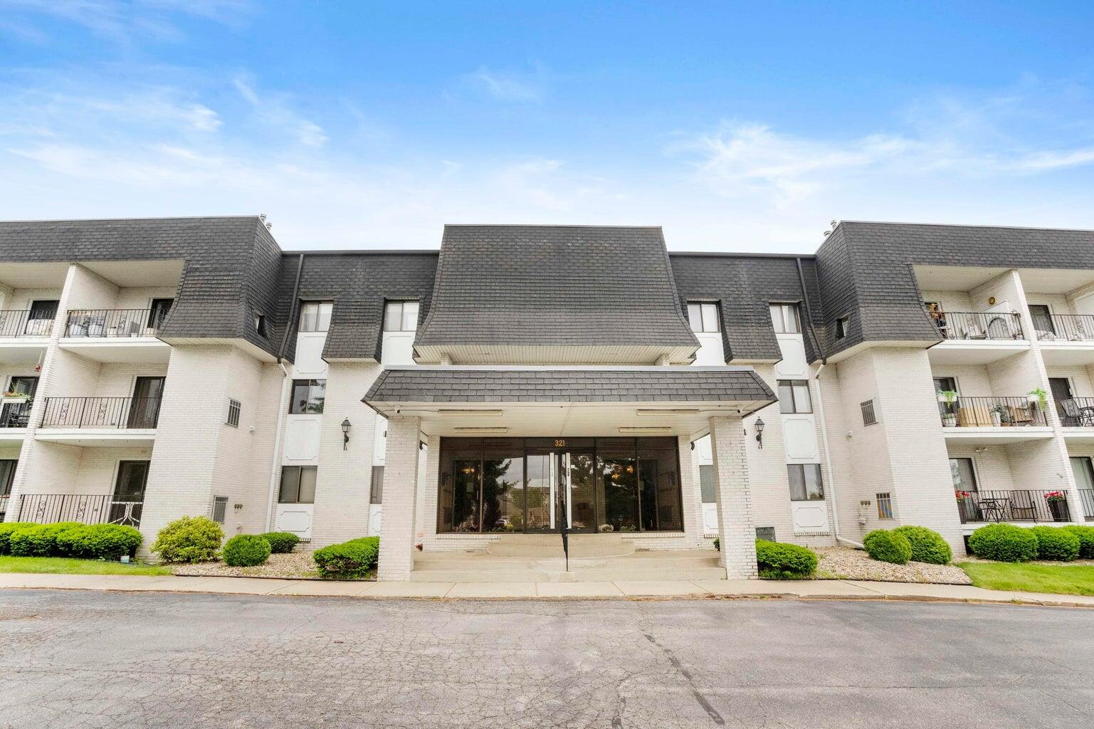 321 Deerpath Drive 210