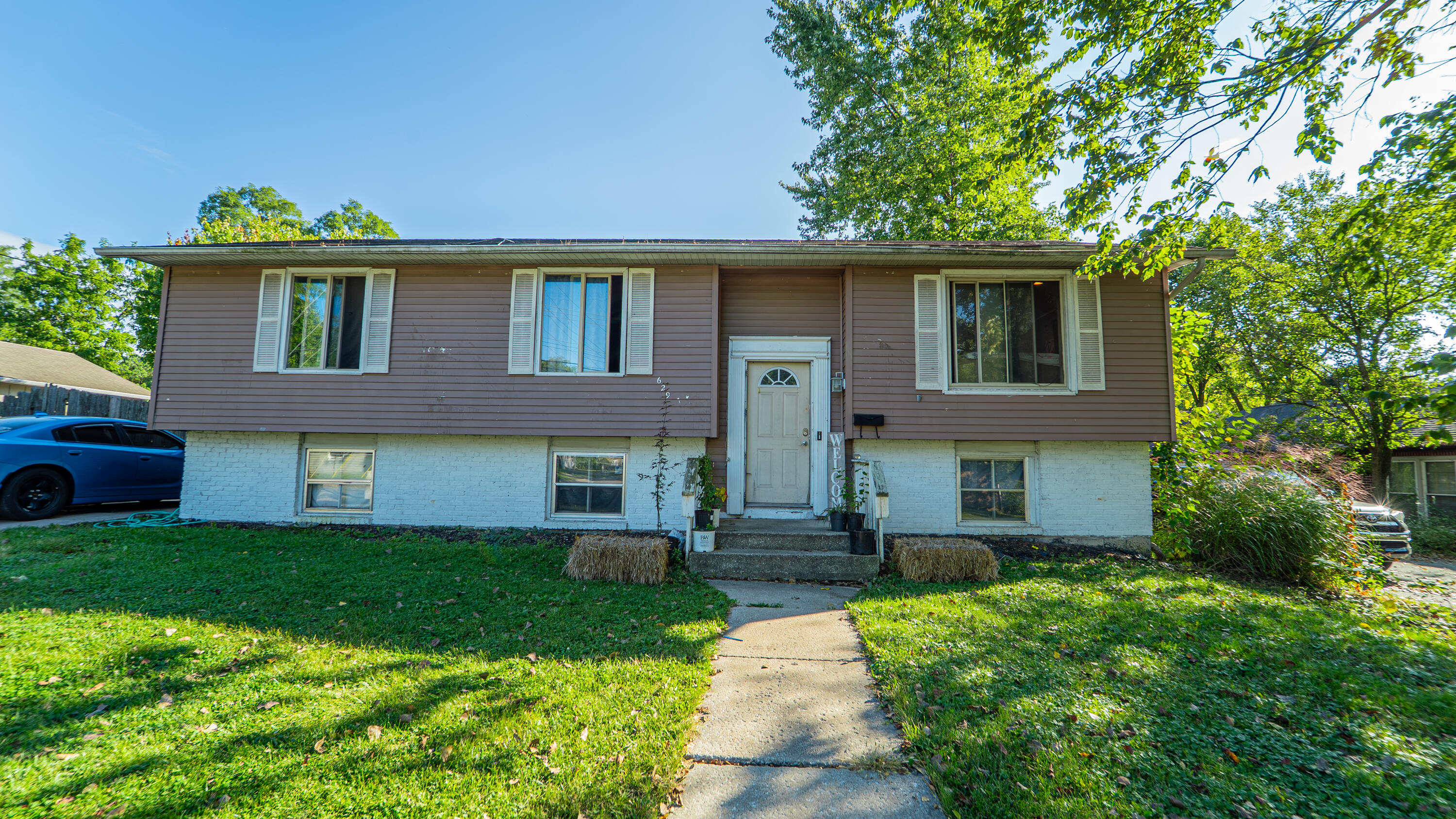 629 W South Street