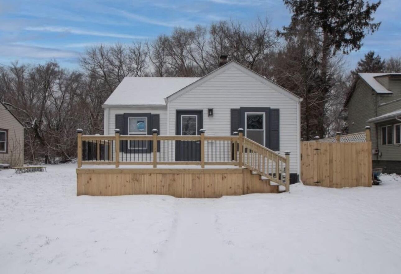 6568 Miller Avenue Property Photo 1