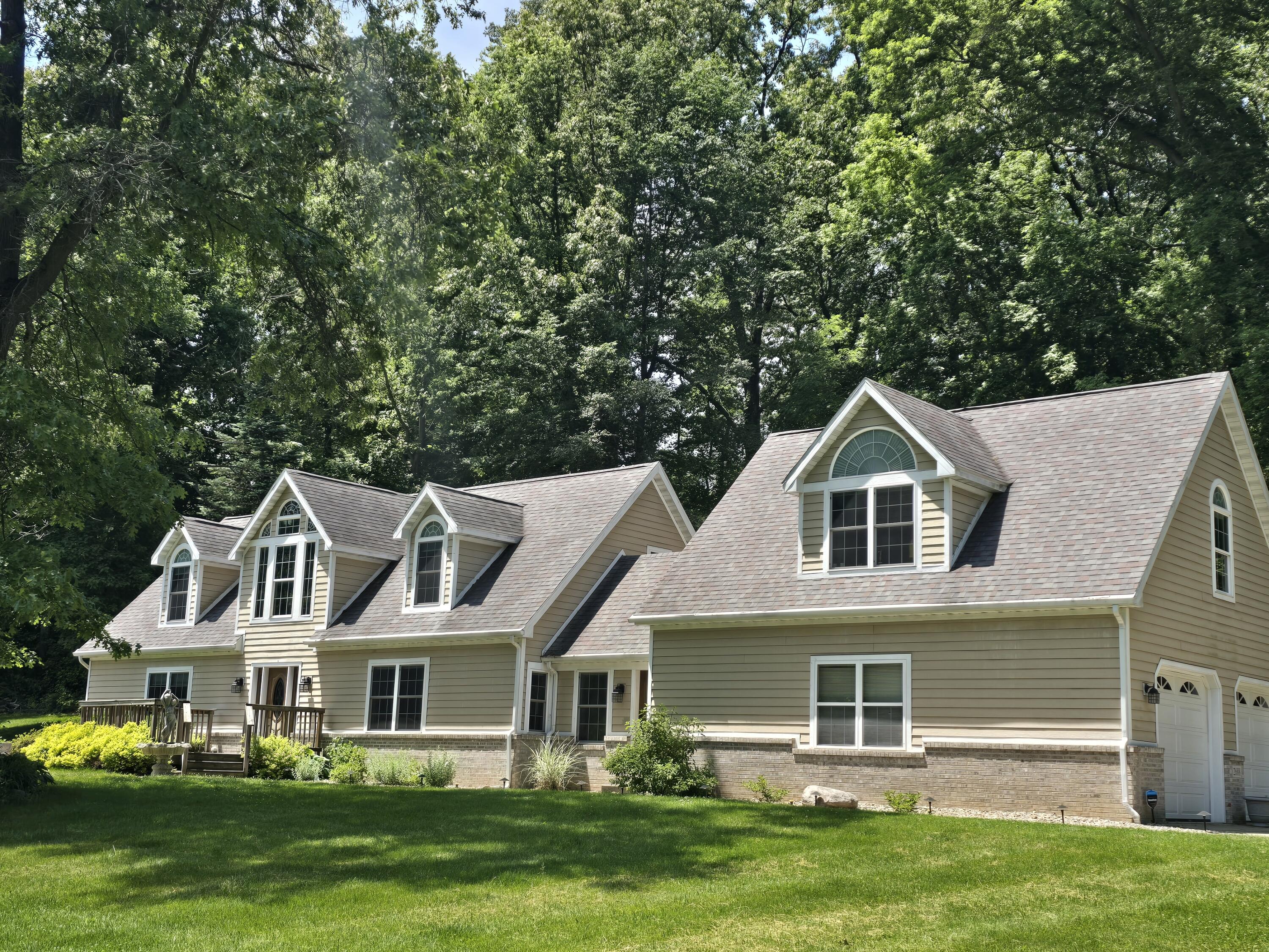2688 N Goldring Road