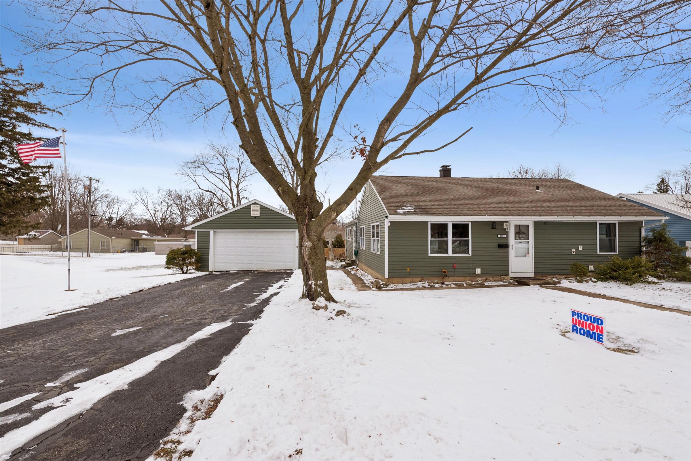 1208 Beulah Vista Boulevard Property Photo 1