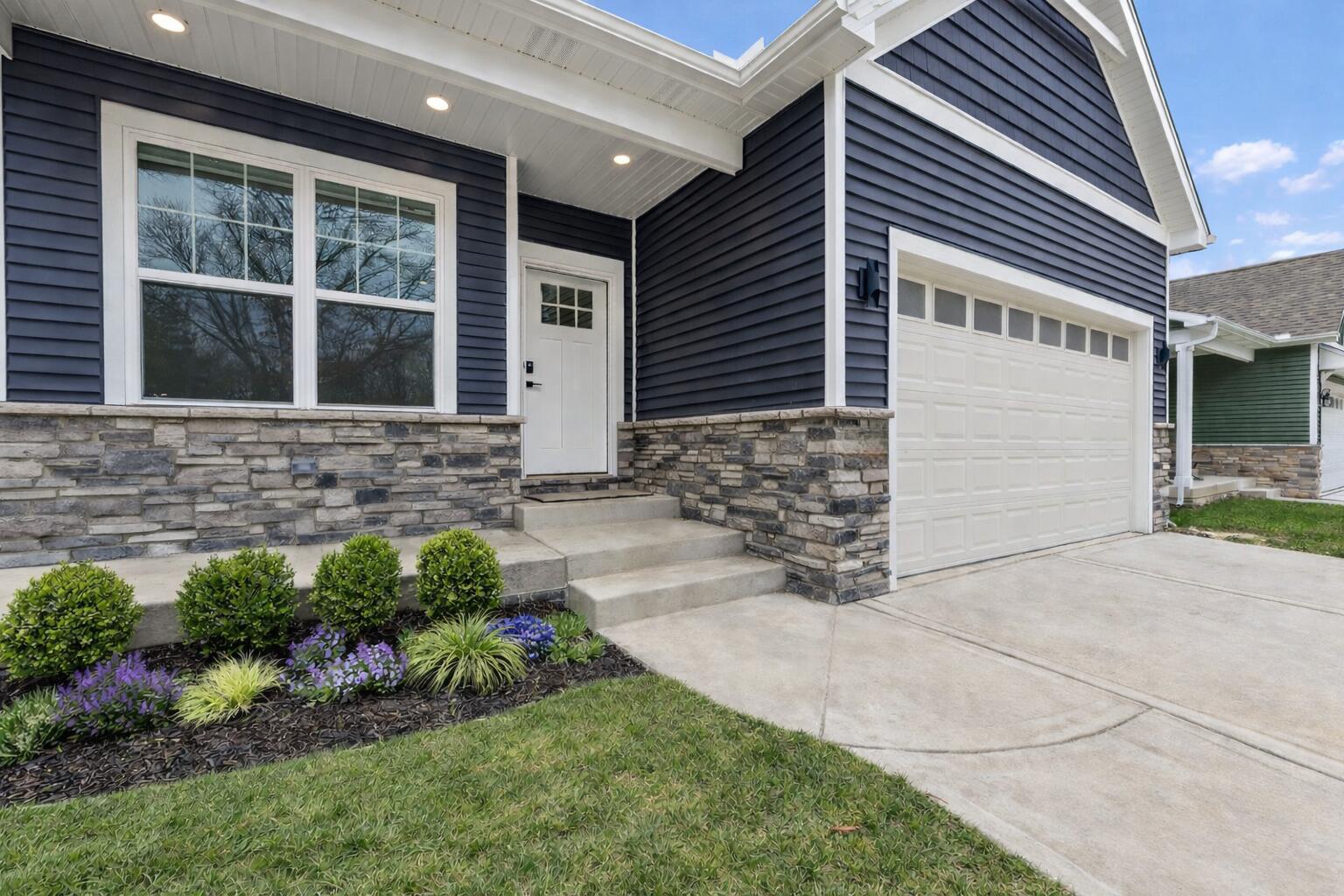 1504 Waverly Road