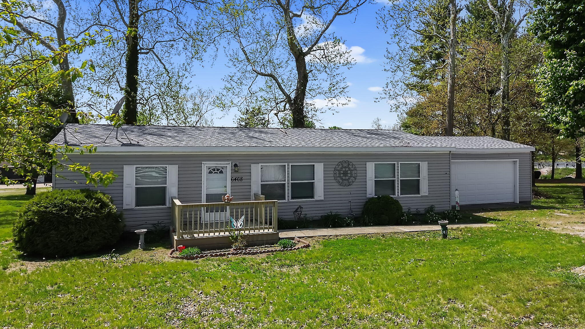 6468 N Bedford Bay Court Property Photo 1
