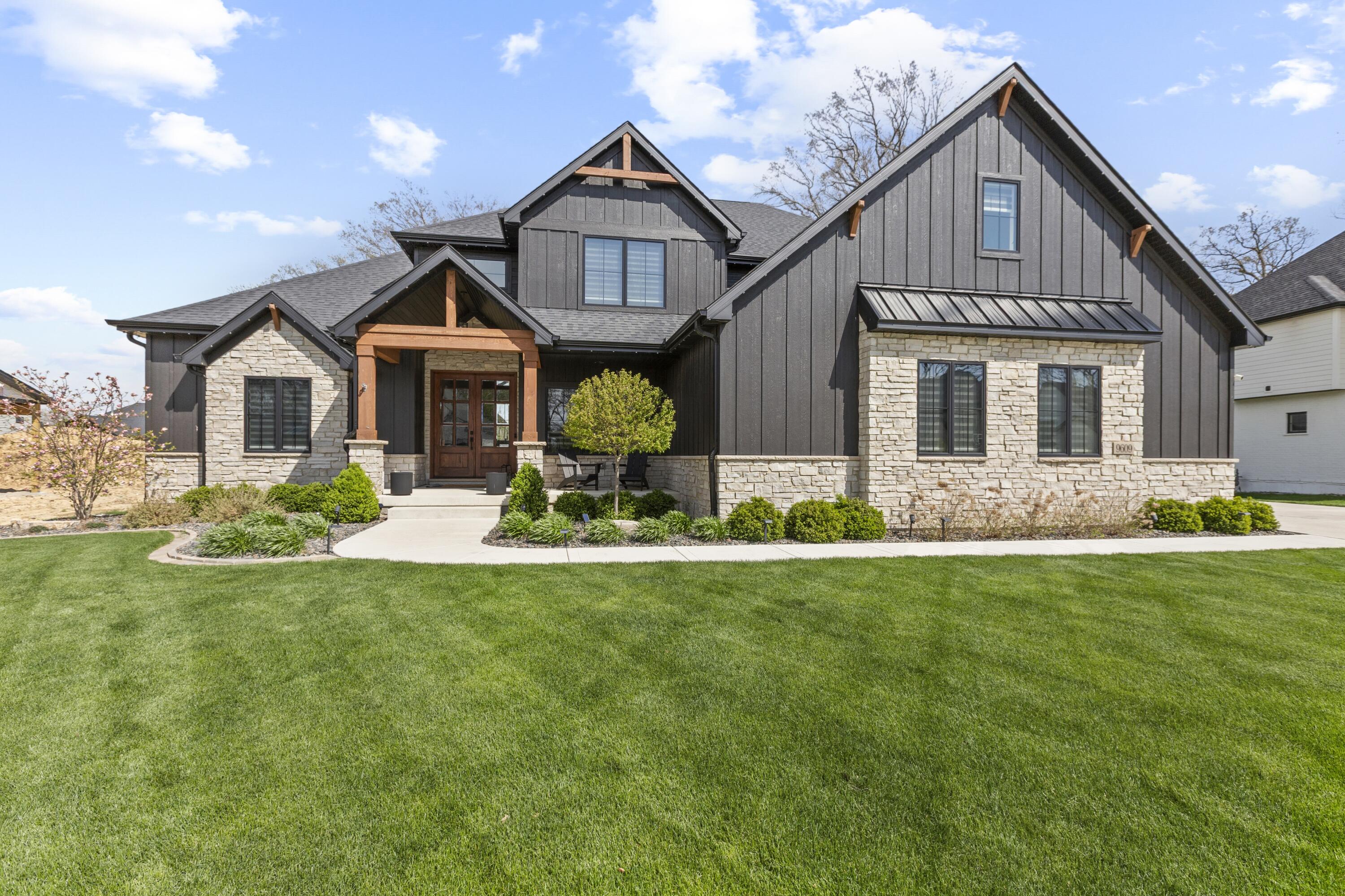 9609 Tall Grass Trail Property Photo 1