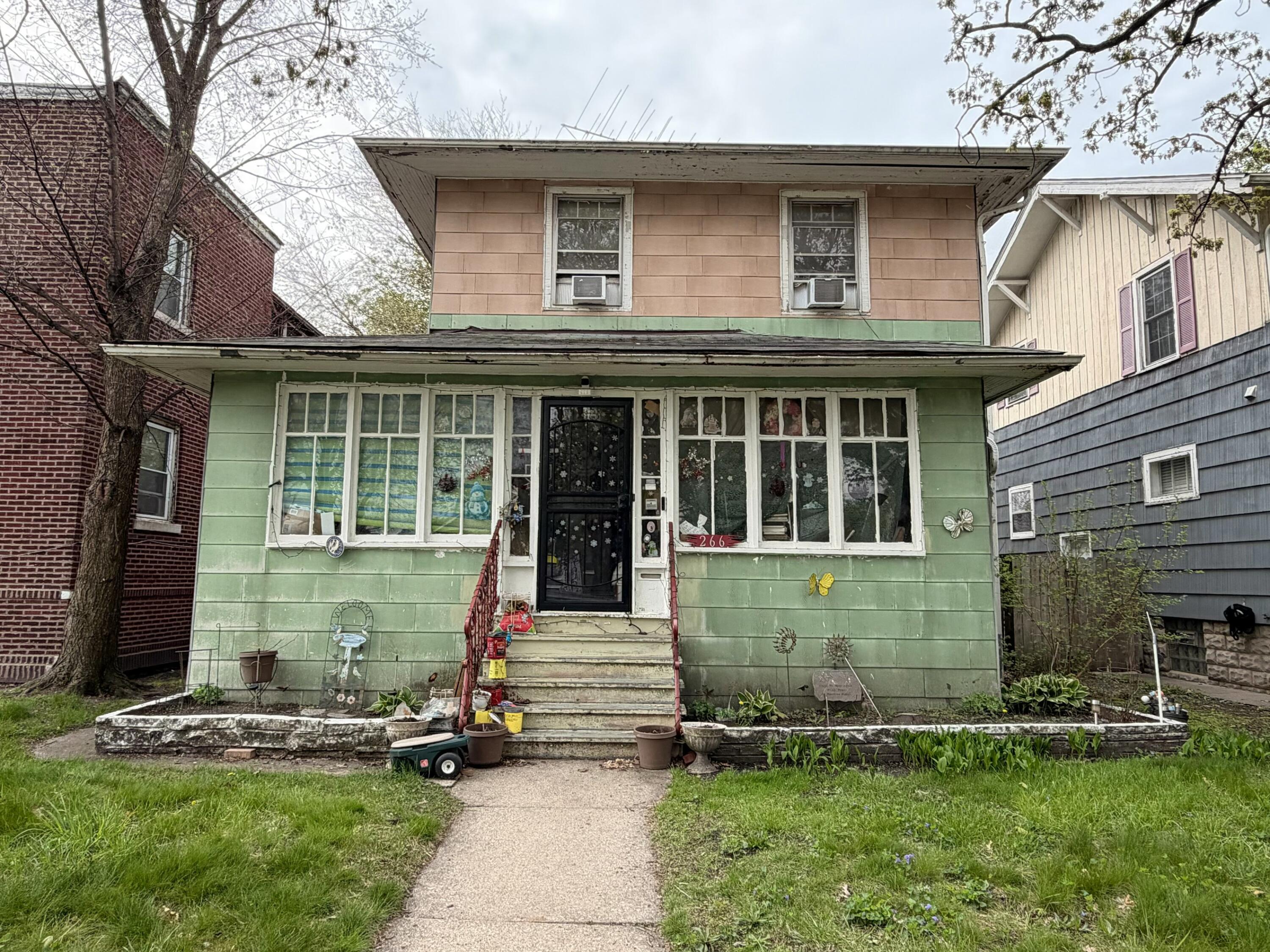 266 Dyer Boulevard Property Photo 1