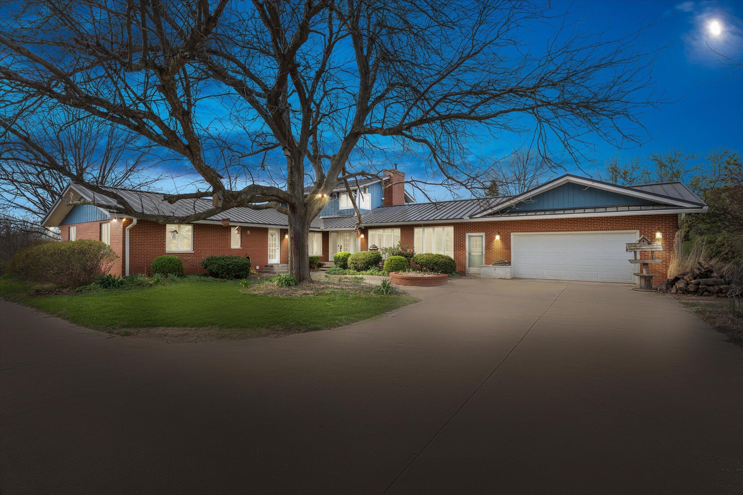20216 Muckshaw Road Property Photo 1