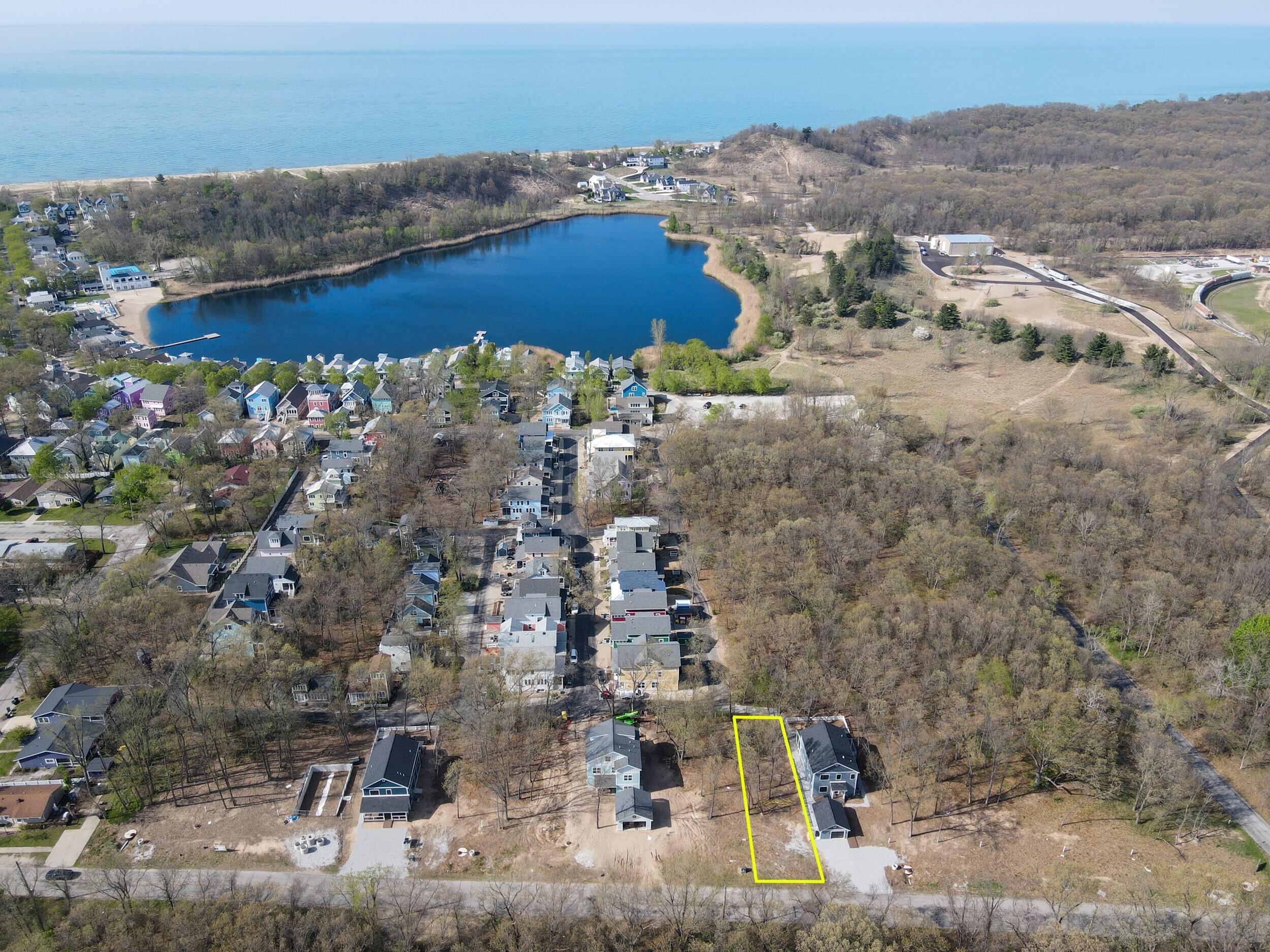 822 Washington Park Blvd Property Photo 1
