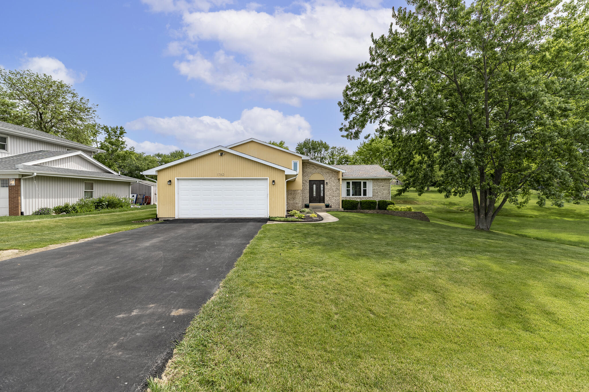 1762 Broadacre Road Property Photo 1