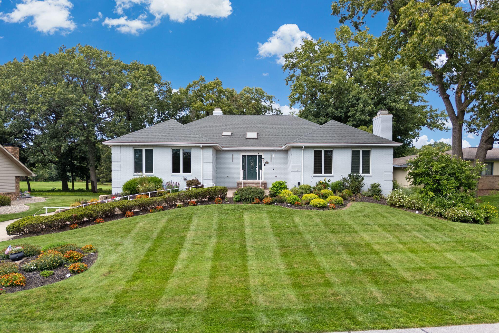 2208 Fairway Drive Property Photo 1
