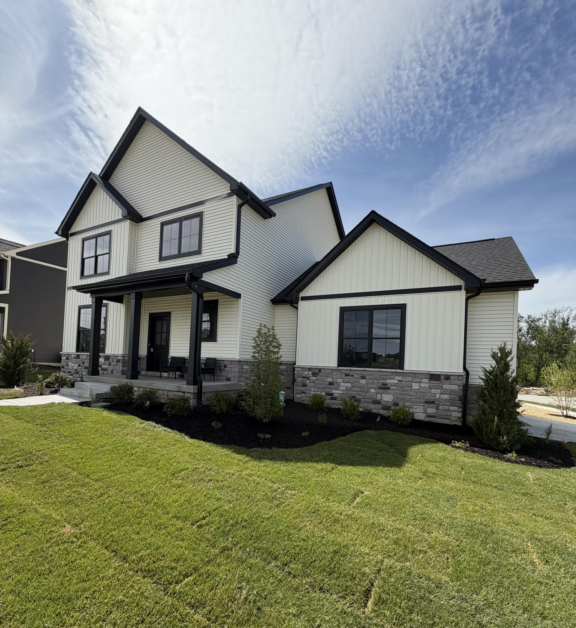 2230 Redwood Lane