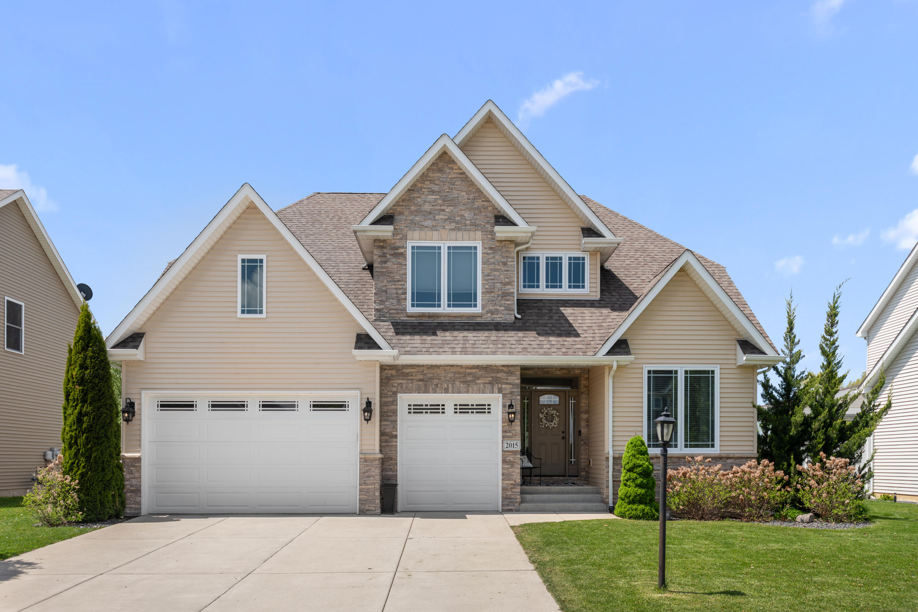 2015 Terreno Drive