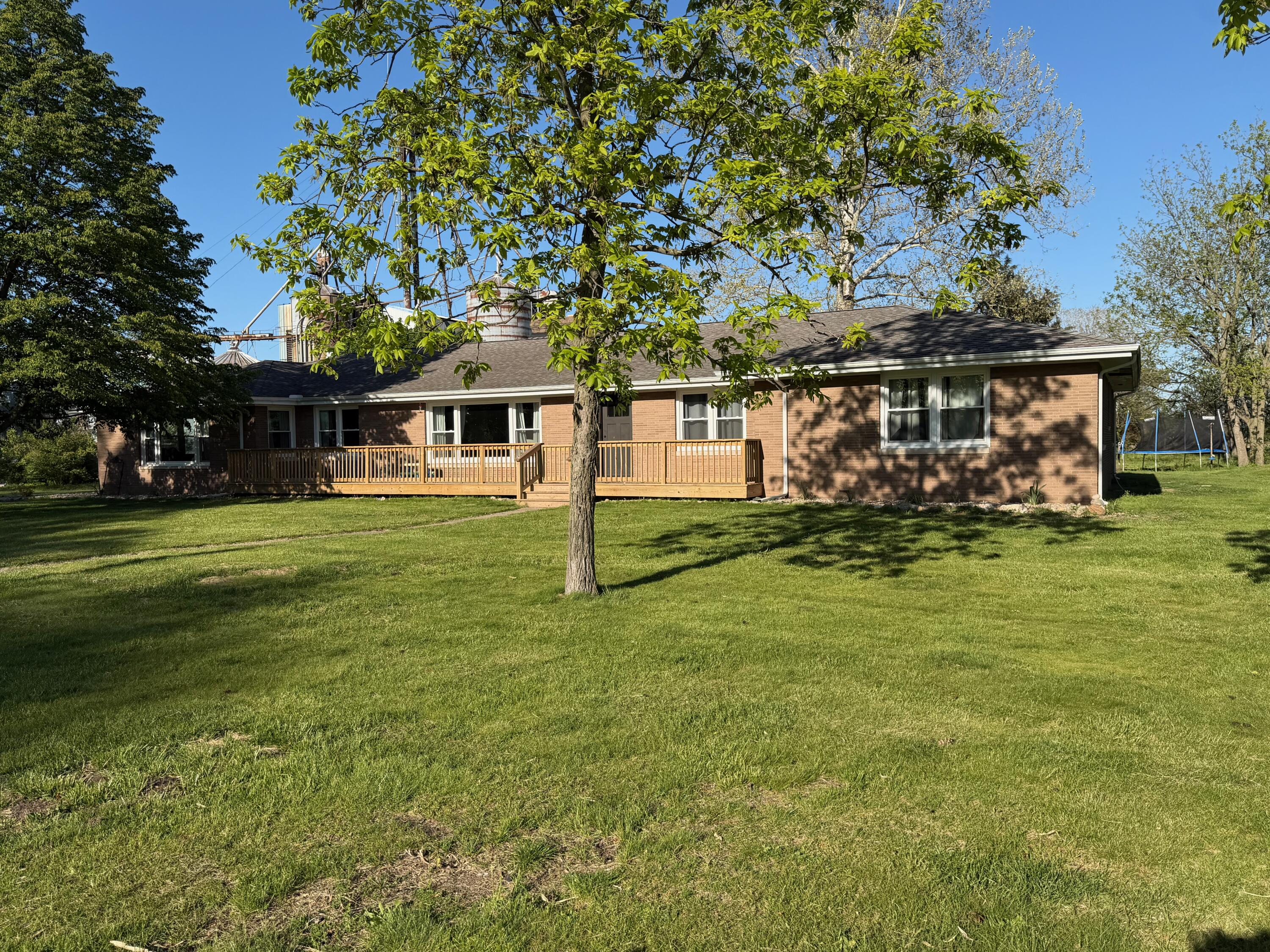6552 N 1150 Property Photo 1