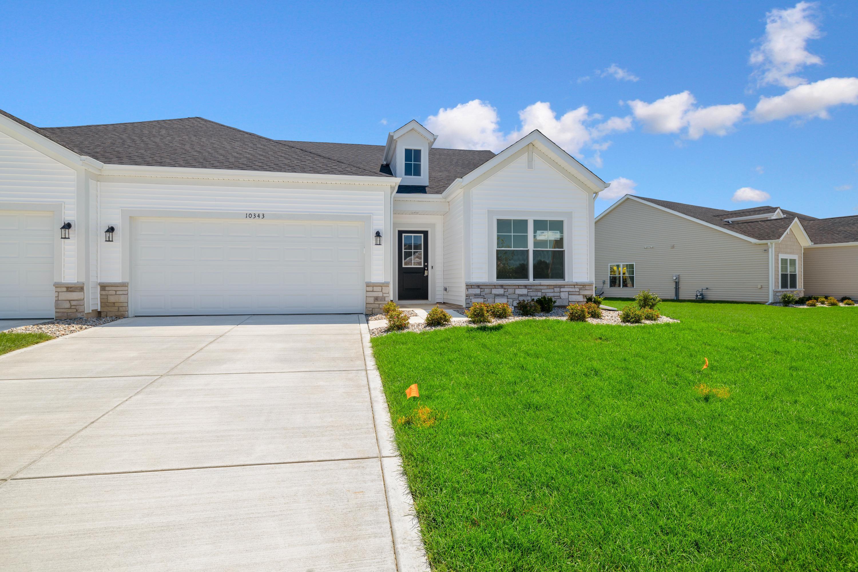 10343 Iowa Street Property Photo 1