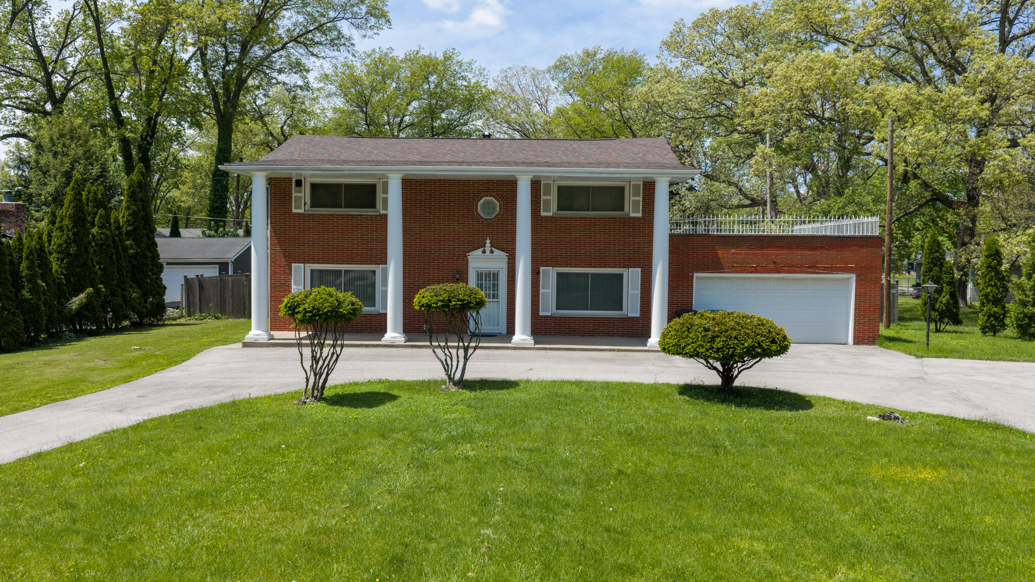 2730 Carmen Street Property Photo 1