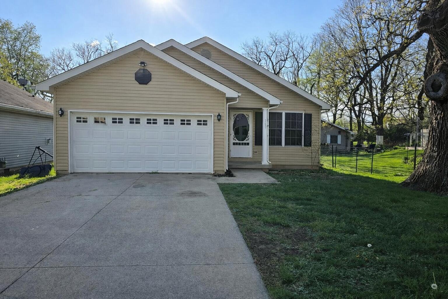 1133 Justine Drive Property Photo 1