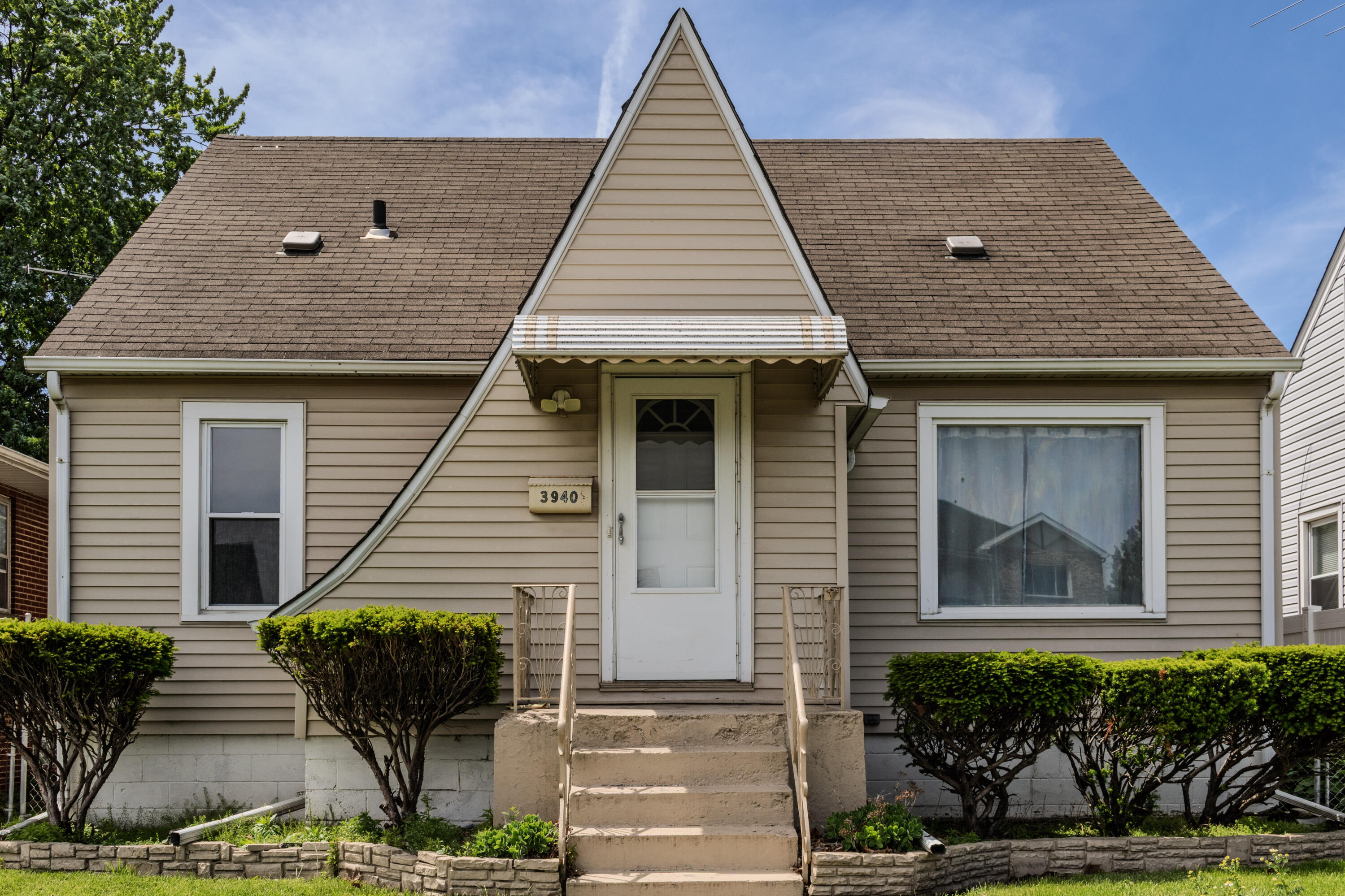 3940 Towle Avenue Property Photo 1