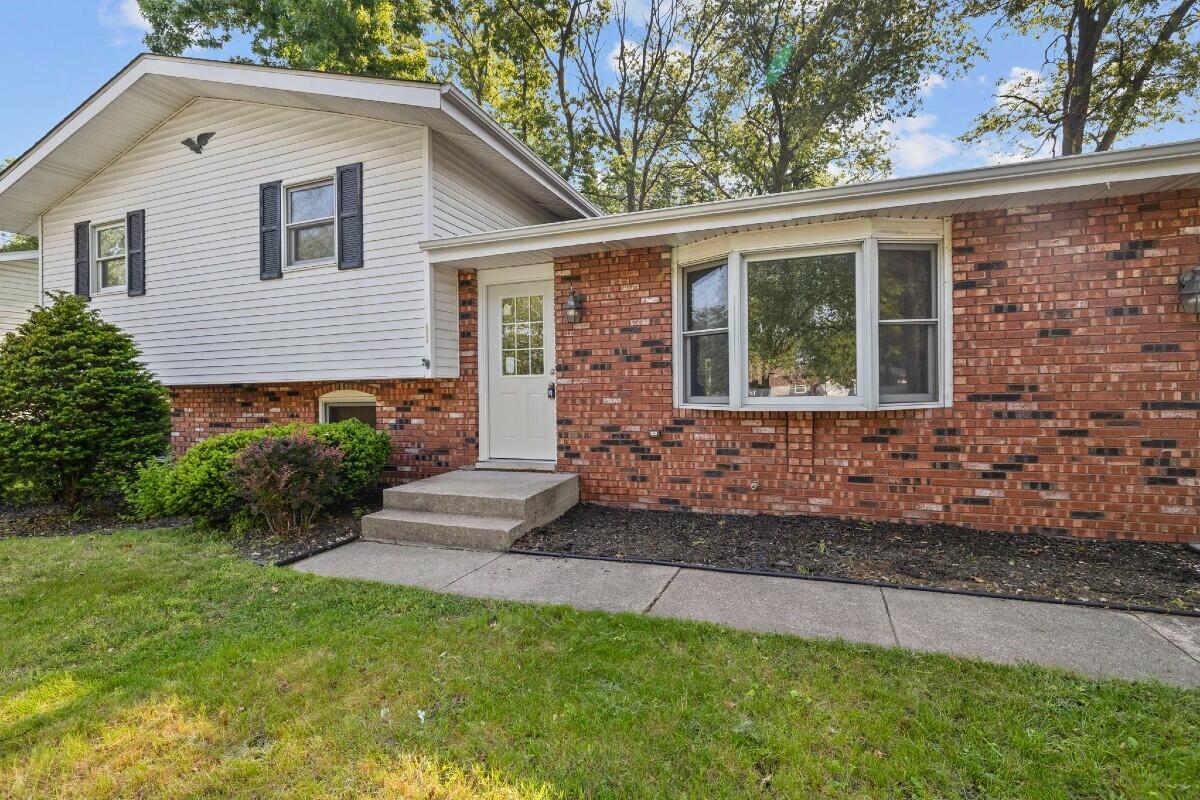 2123 Lapine Street Property Photo 1