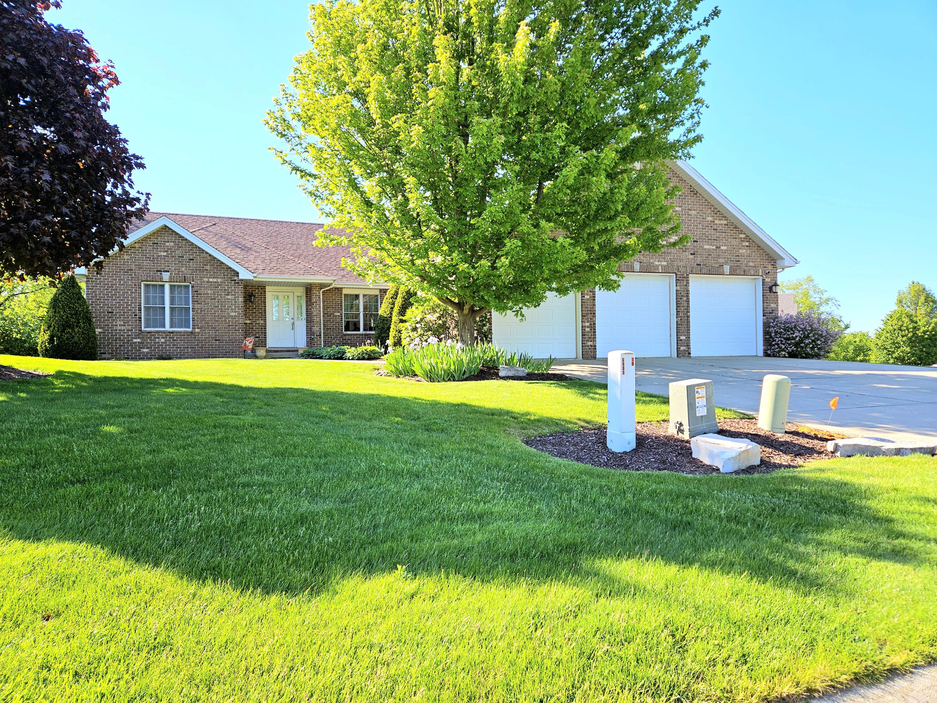 88 Bergamo Court Property Photo 1
