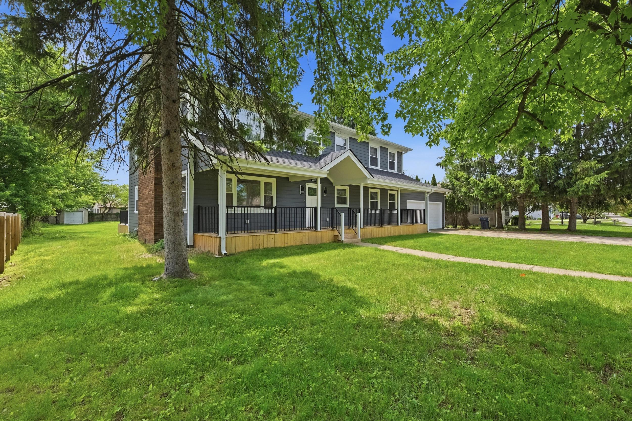 6455 E Leenon Avenue Property Photo 1