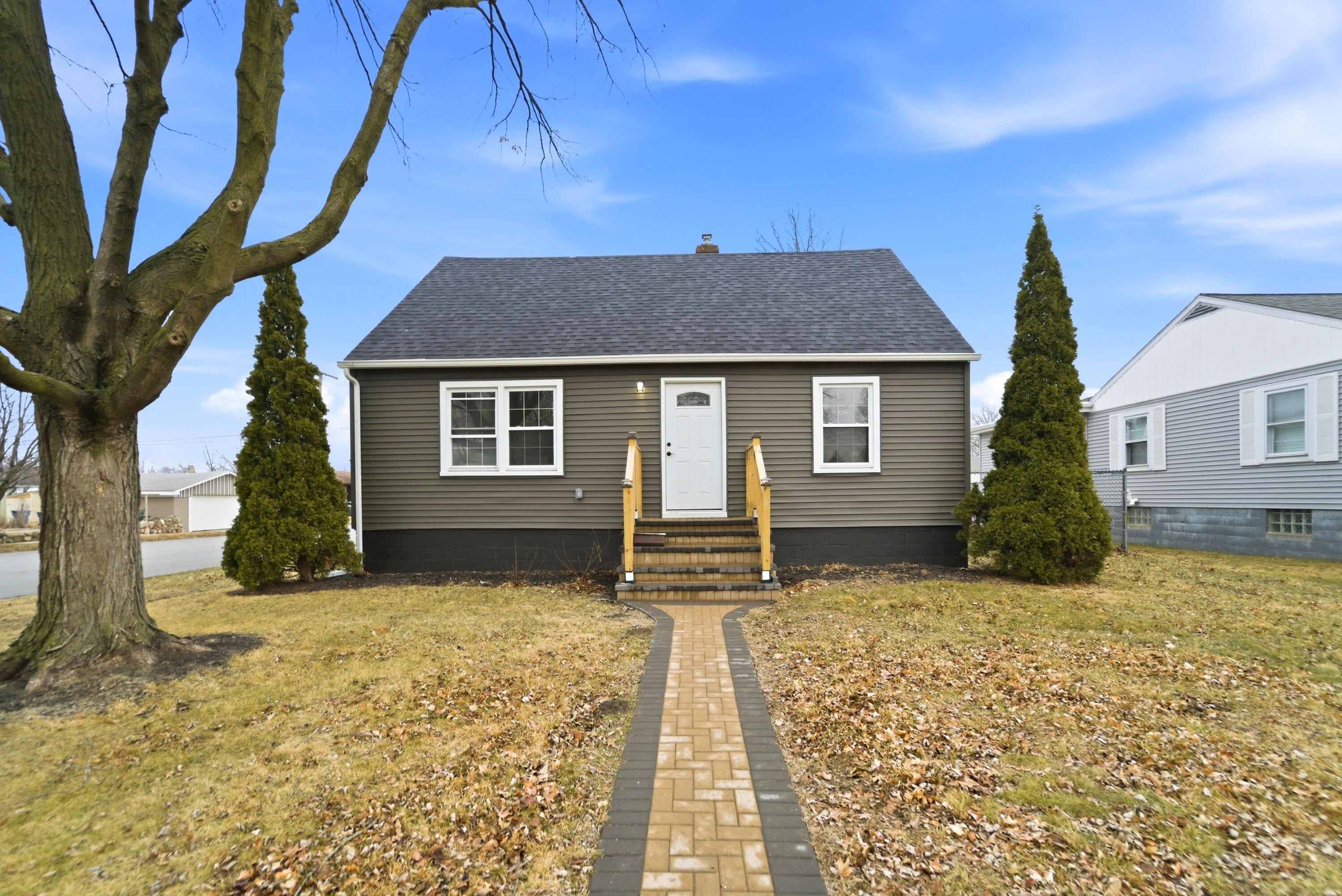 747 N Lafayette Street Property Photo 1