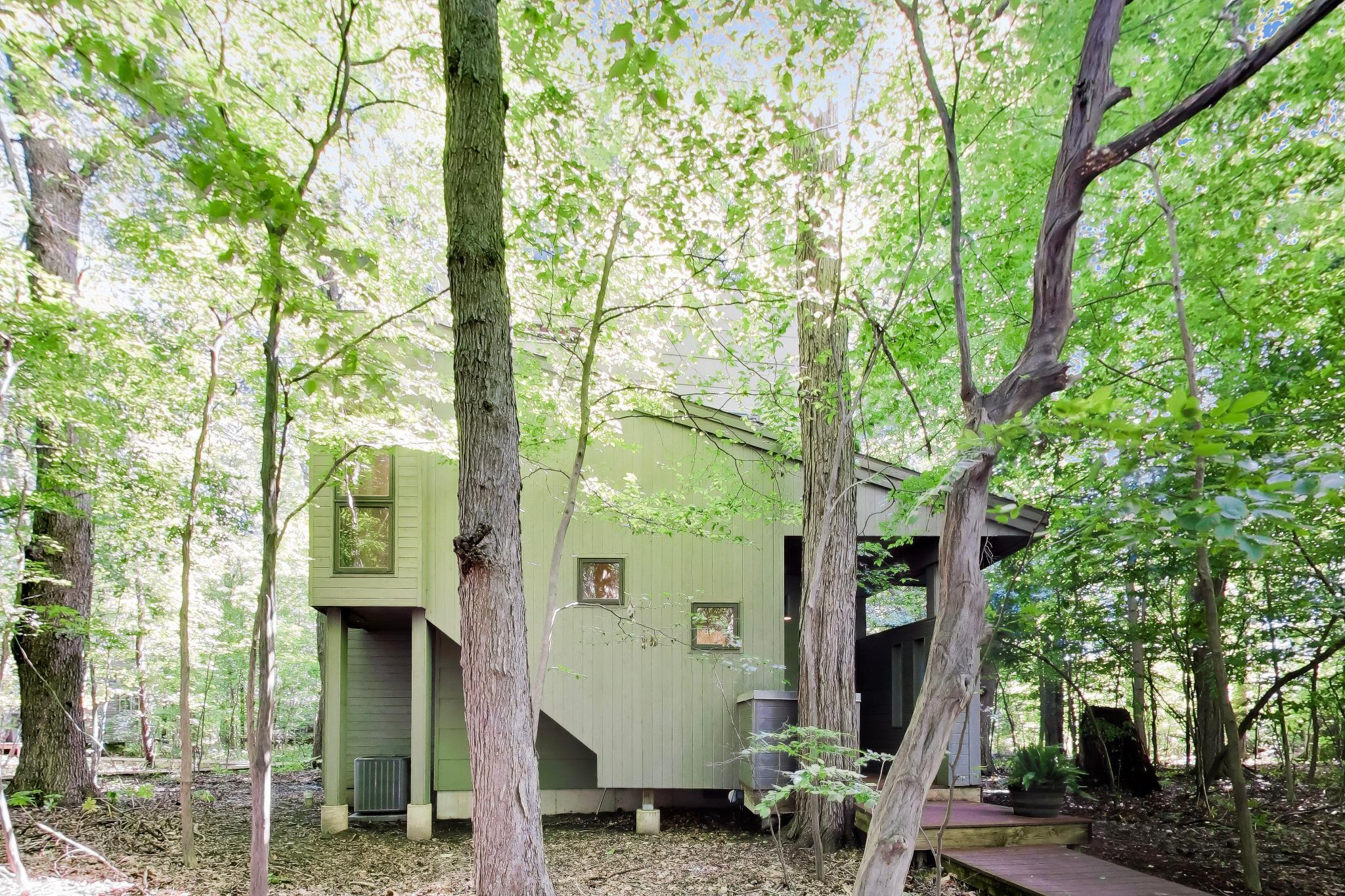 44 Tryon Farm Lane Property Photo 1