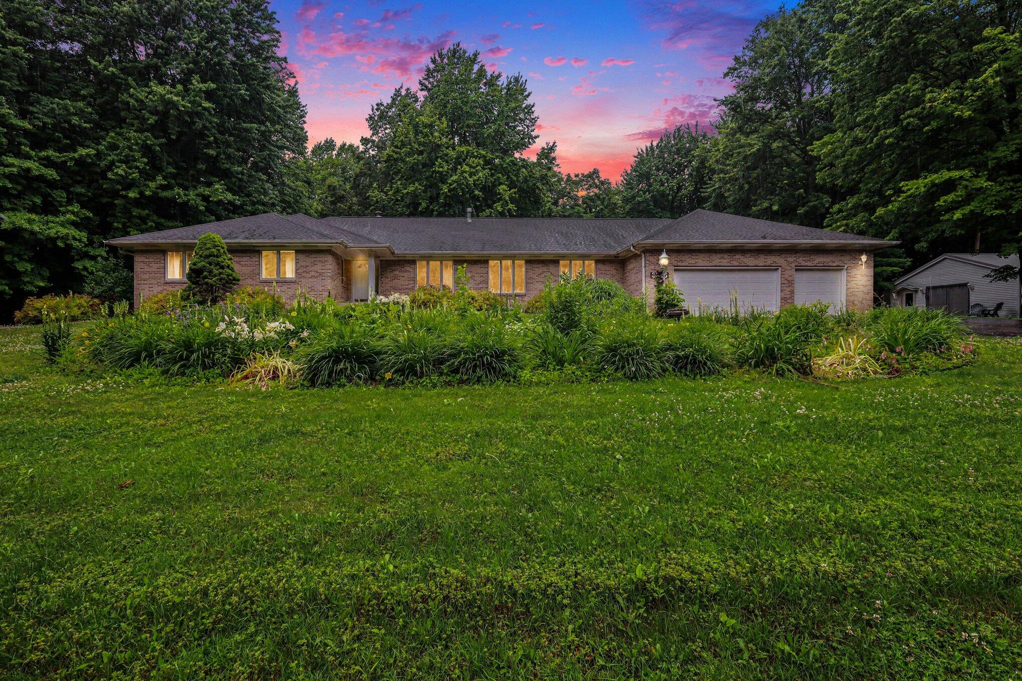 3598 W Schultz Road Property Photo 1