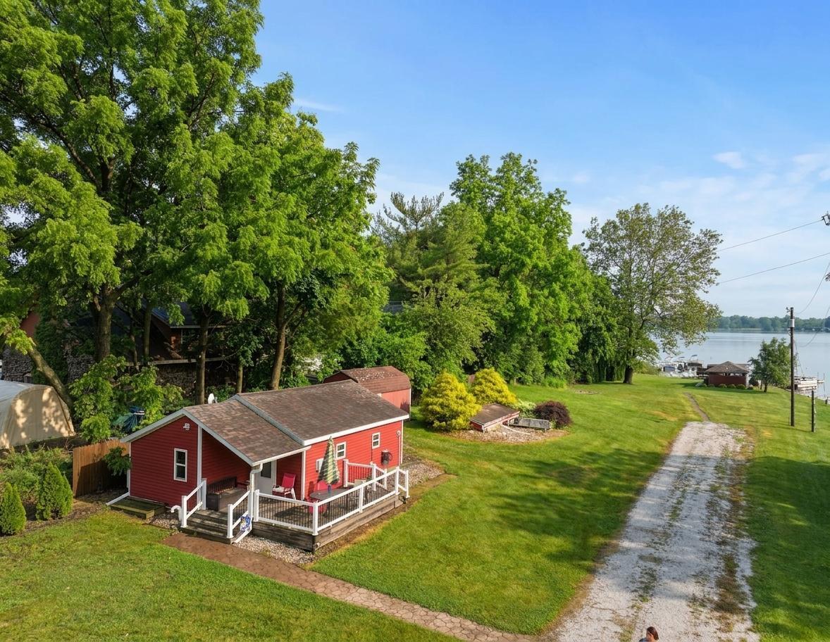 11710 W South Park Road Property Photo 1