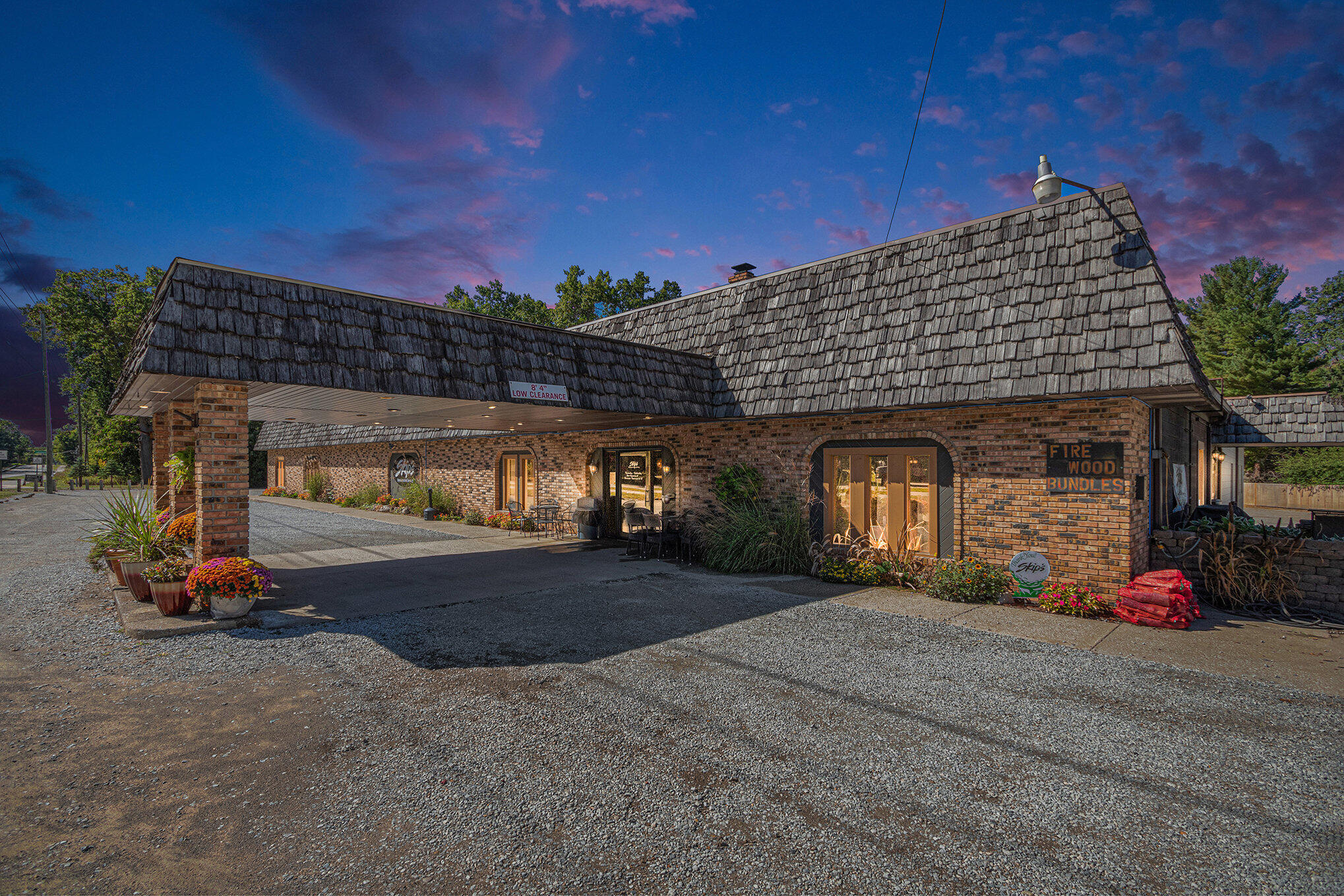 16710 Lakeshore Road