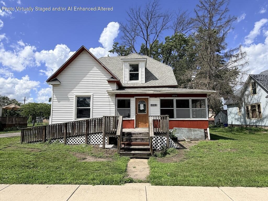302 E Main Street Property Photo 1