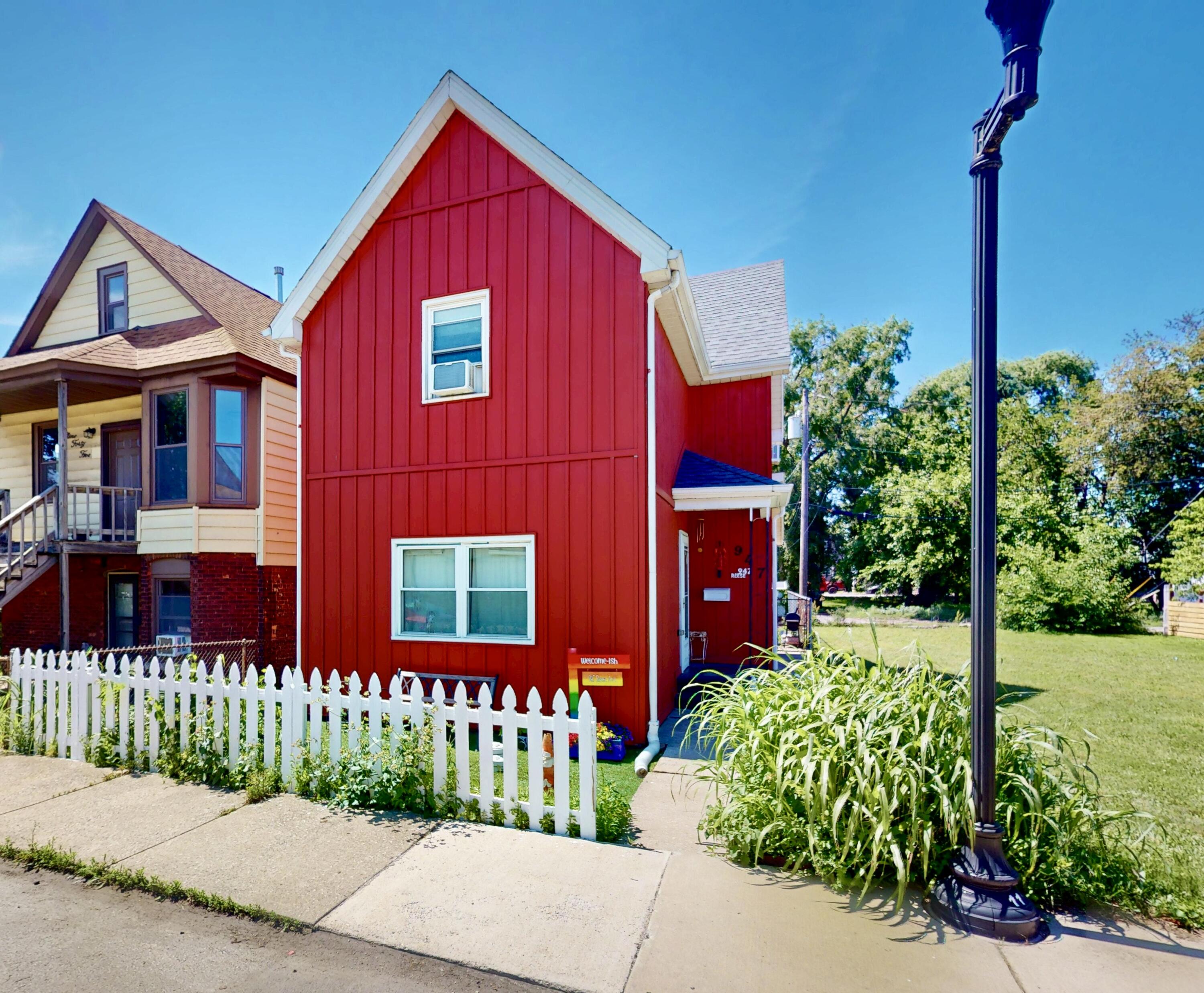 947 Reese Avenue