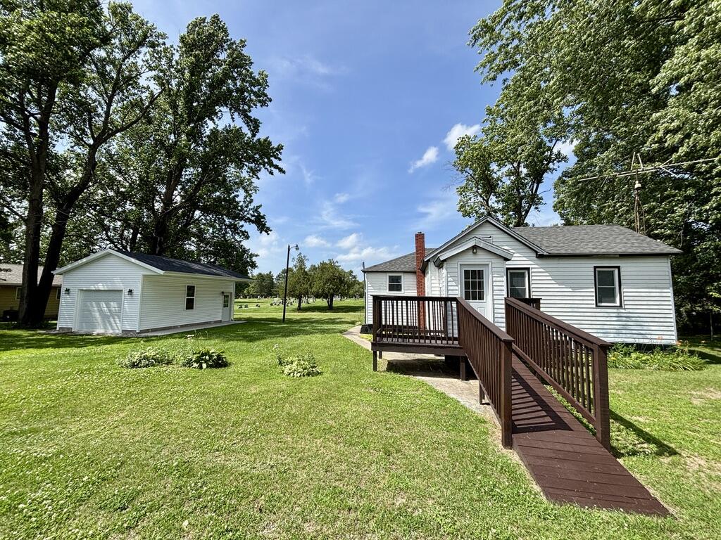 5688 W 665 Property Photo 1