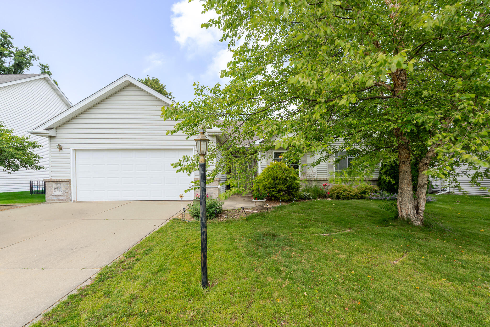 3521 Nell Drive Property Photo 1