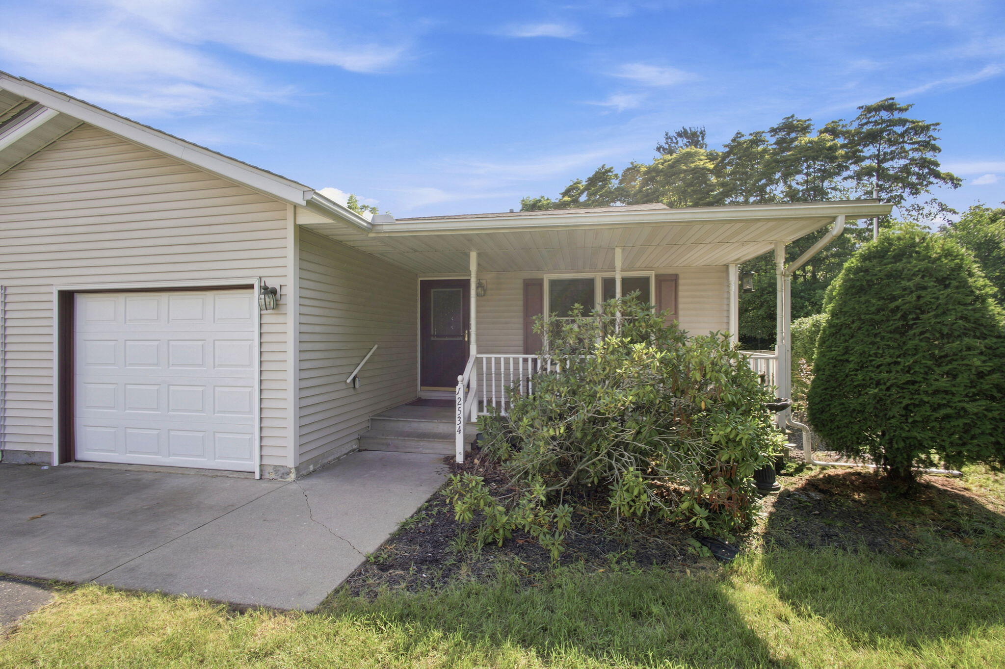 12534 N Kozak Drive Property Photo 1