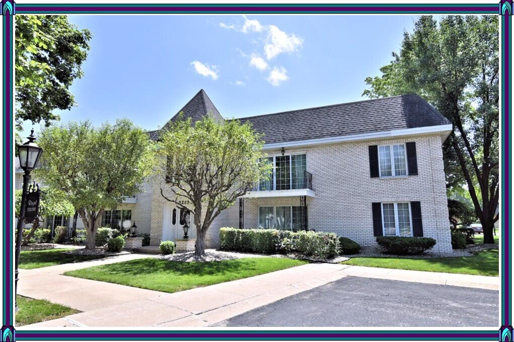 2288 Bordeaux Walk D1 Property Photo 1